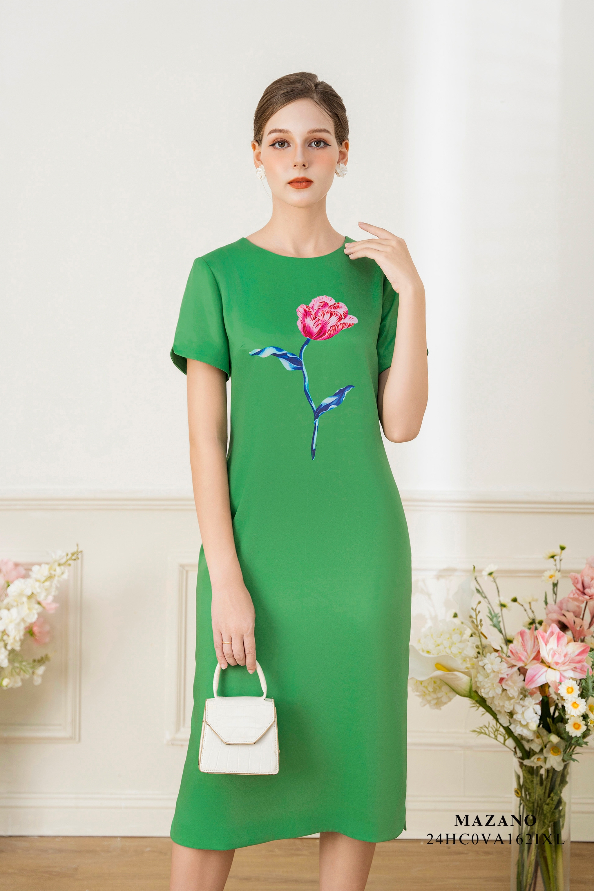 Đầm Suông Vải Thô mặt lụa Hoạ tiết hoa bố cục  Cổ tròn Tay ngắn Dài ngang bắp chân_thumbnail_3