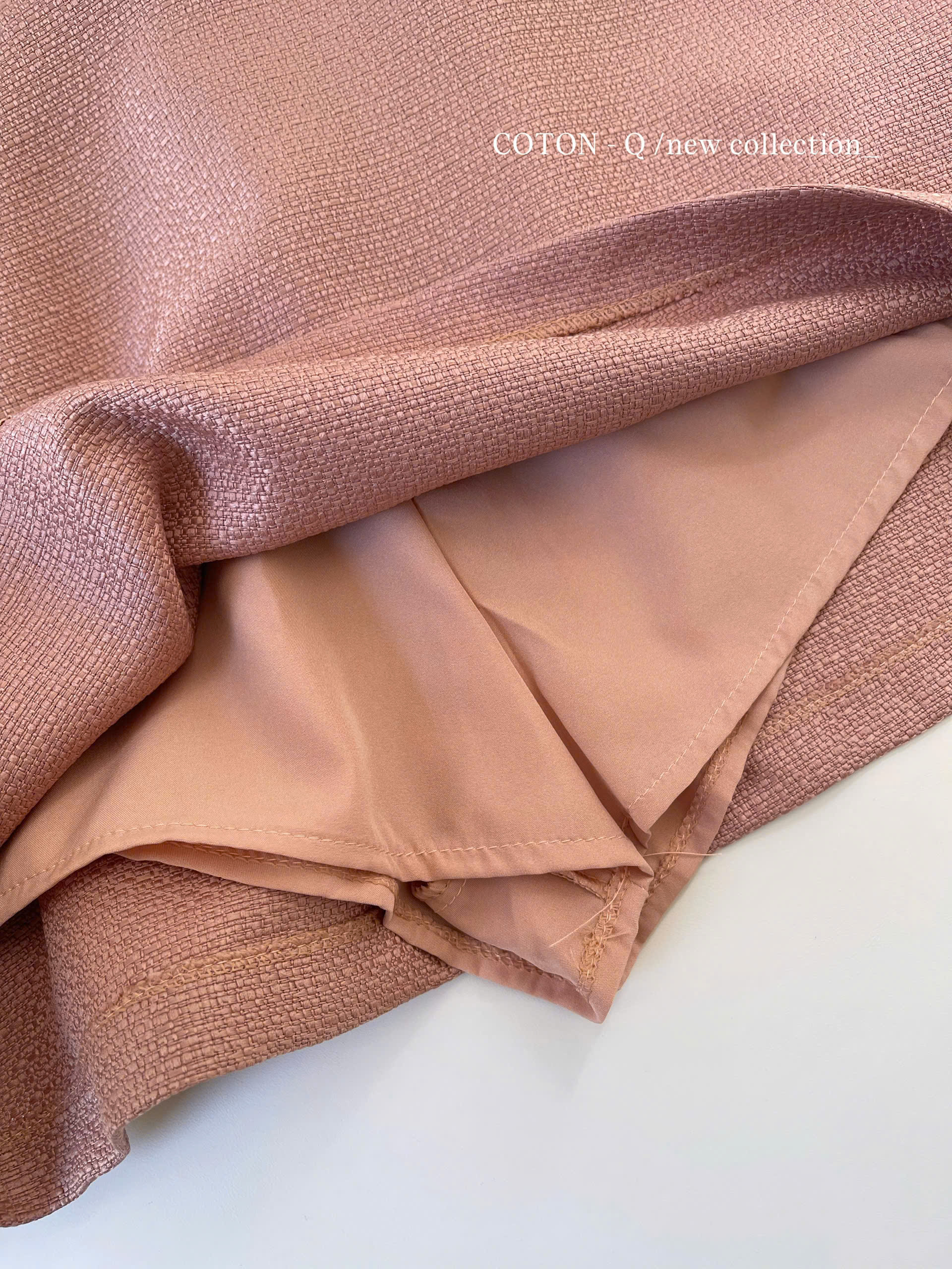 Set áo cổ tròn + chân váy_thumbnail_7