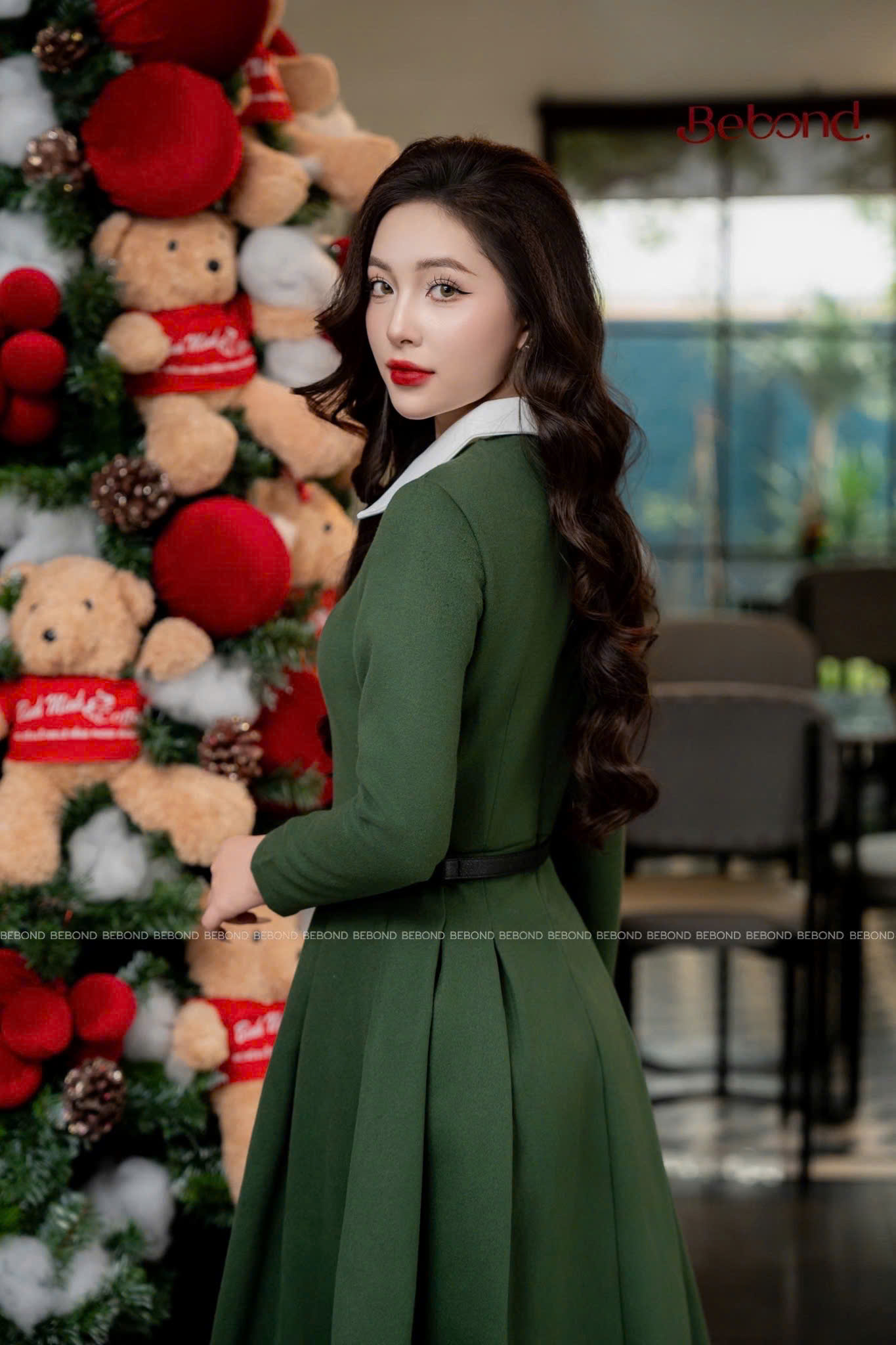 Đầm dạ dài tay cổ sơ mi KAIRA màu XANH RÊU