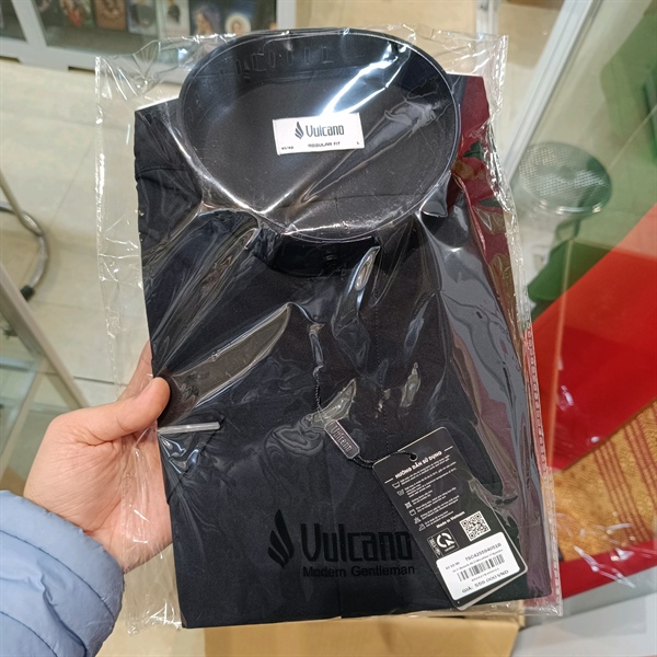 Áo sơ mi ngắn tay đen size XL Vulcano