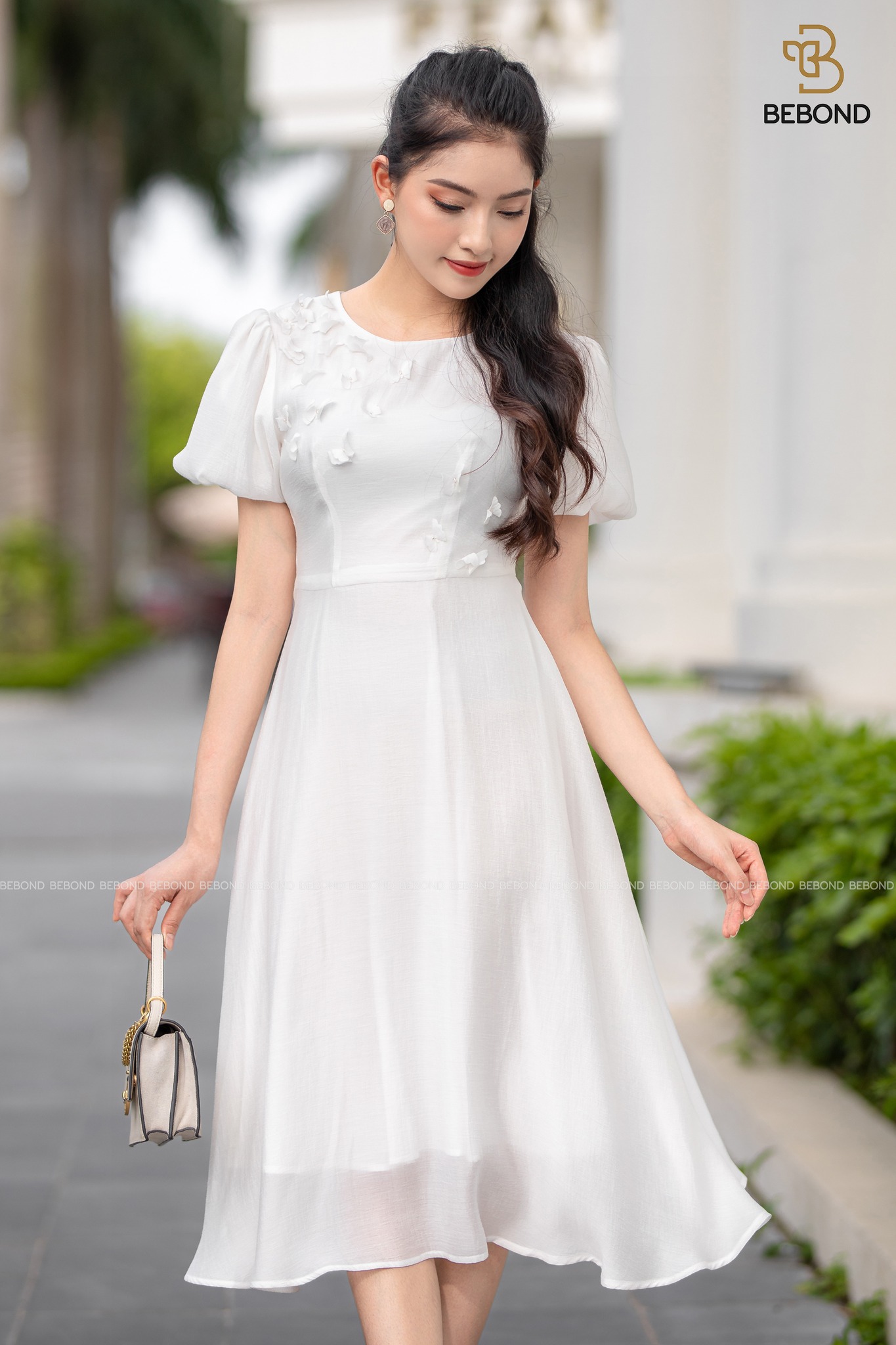 Đầm xòe  đính hoa màu trắng- RAYON_thumbnail_3