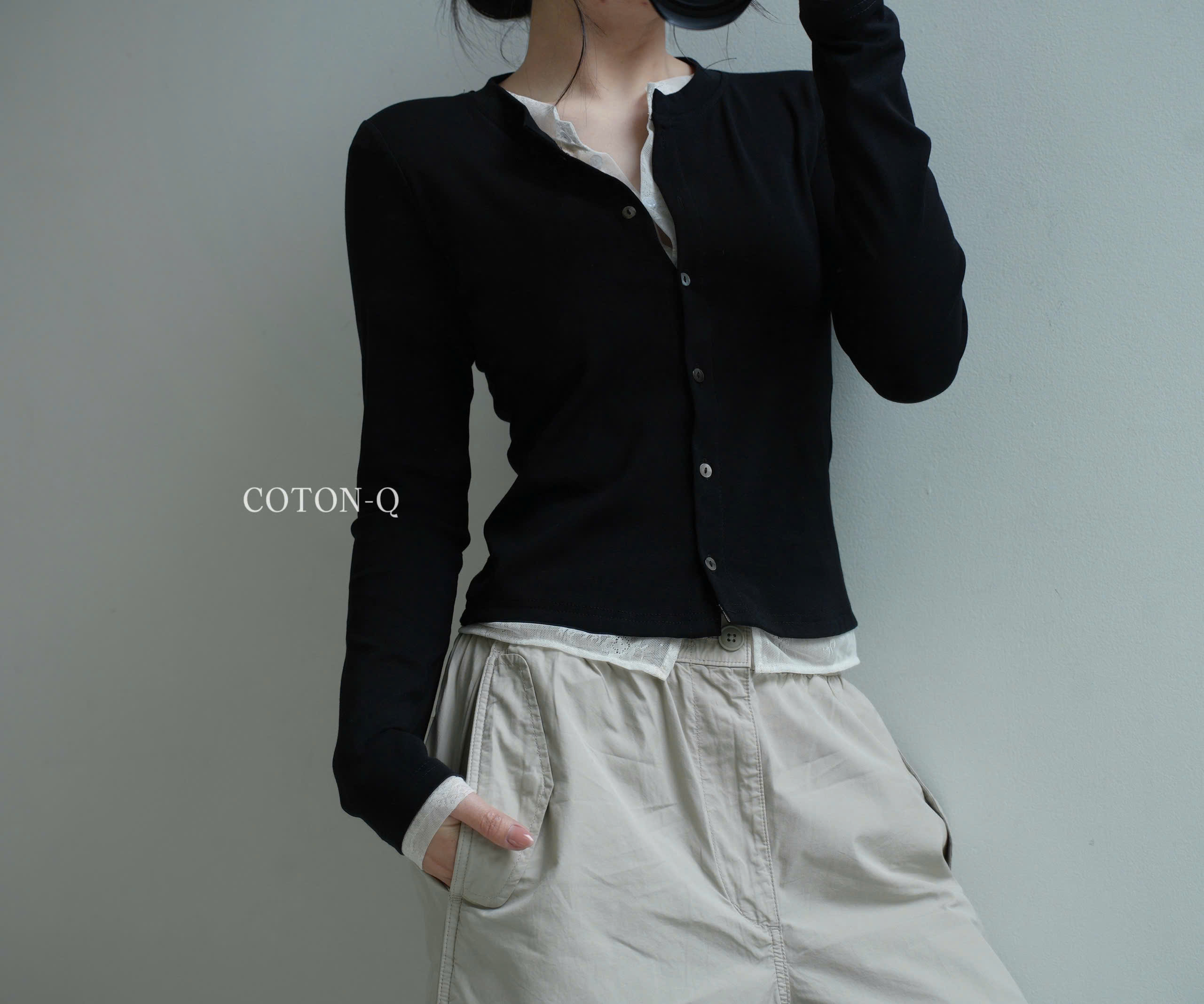 Áo tay dài phối ren đen_thumbnail_15