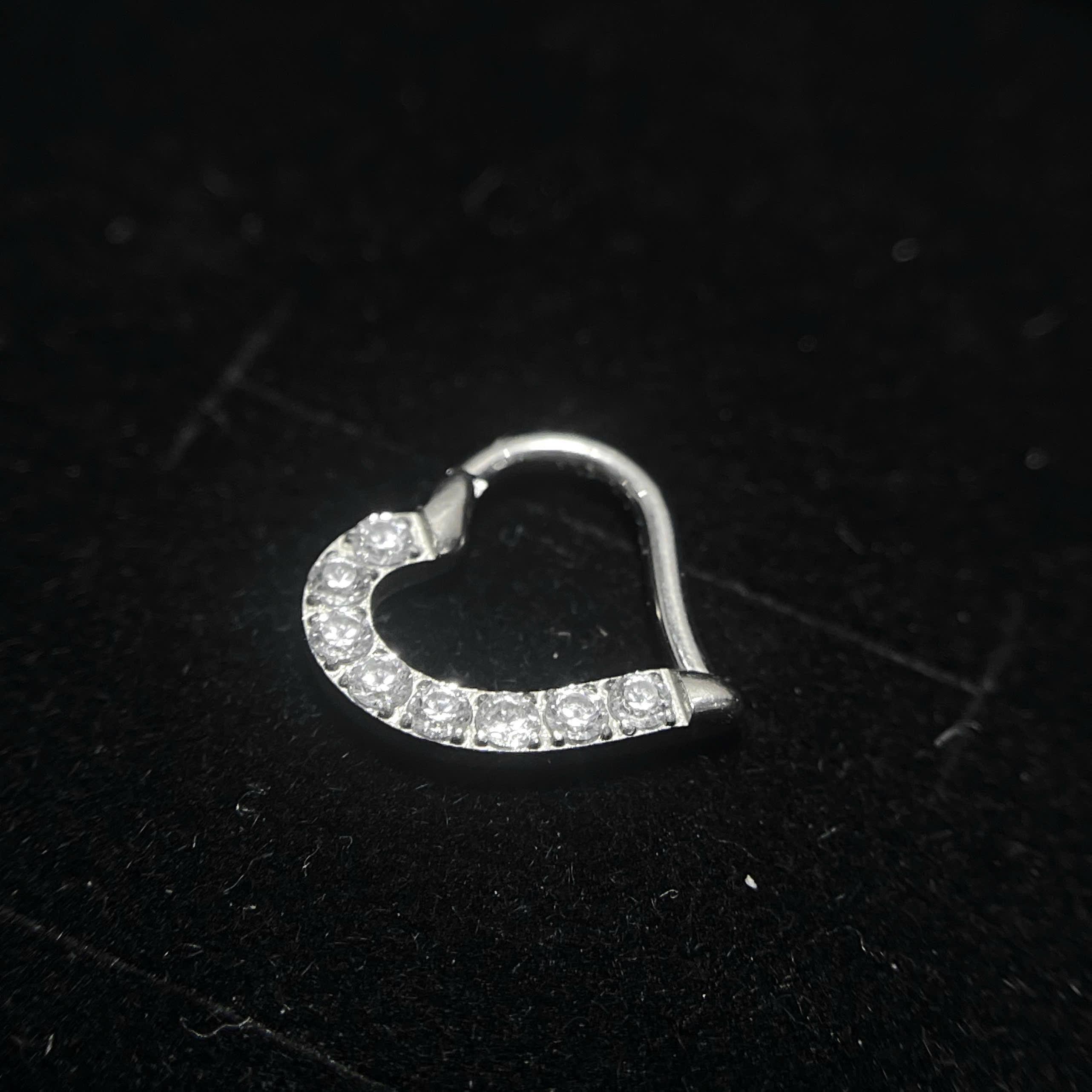 Daith titan tim cong trái._thumbnail_3