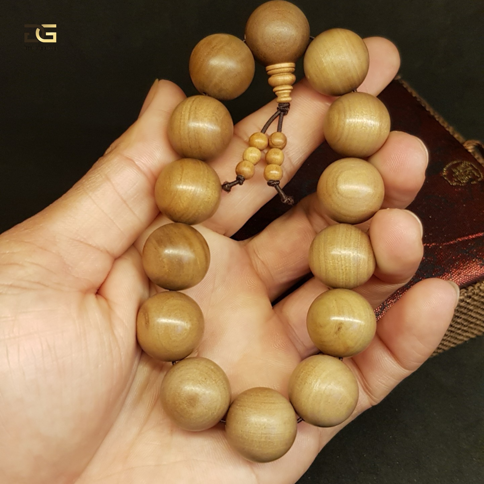 16mm (14 Hạt) Vòng Tay Đàn Hương Rừng Ấn Độ_thumbnail_2