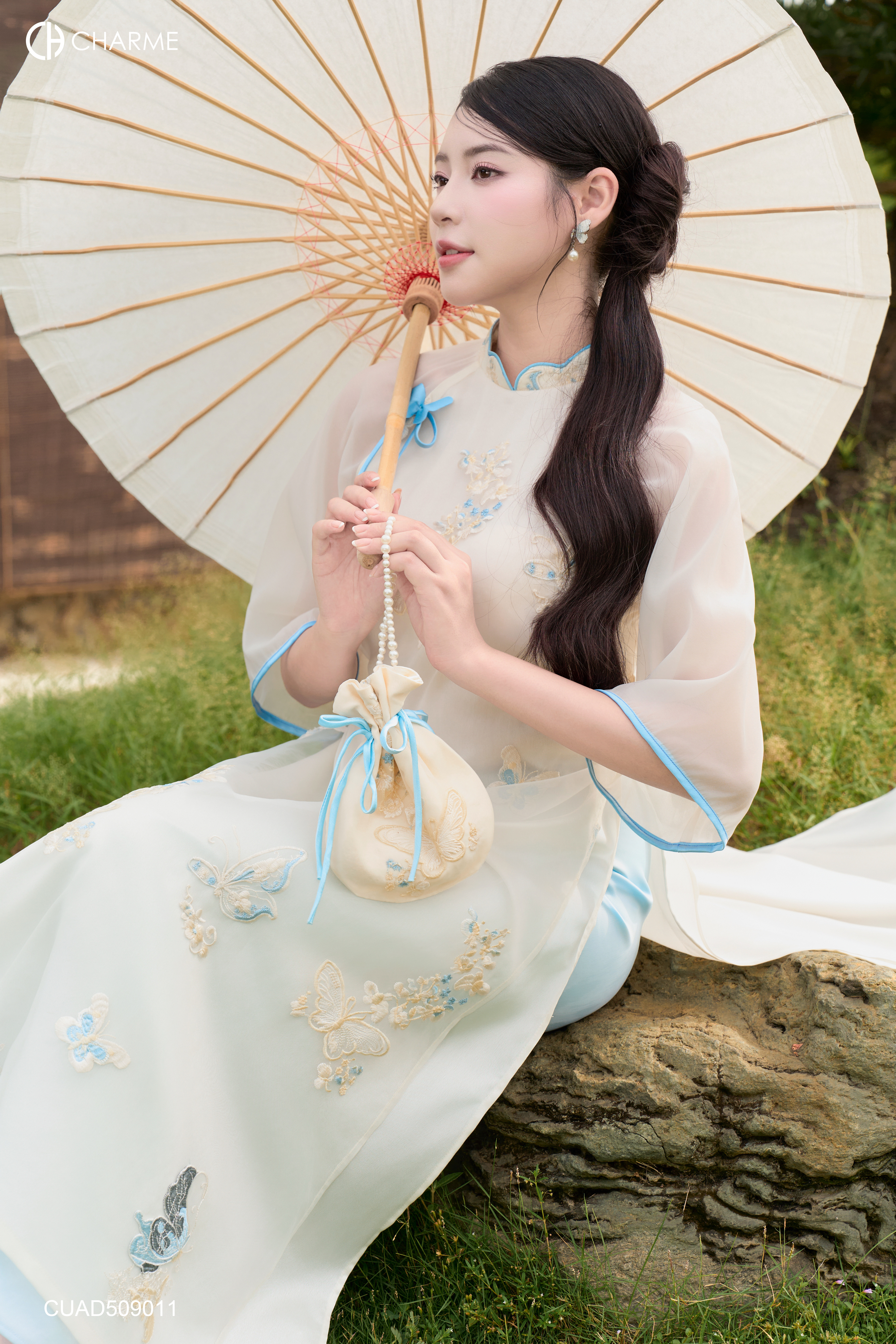 Áo dài hồ điệp tay lỡ