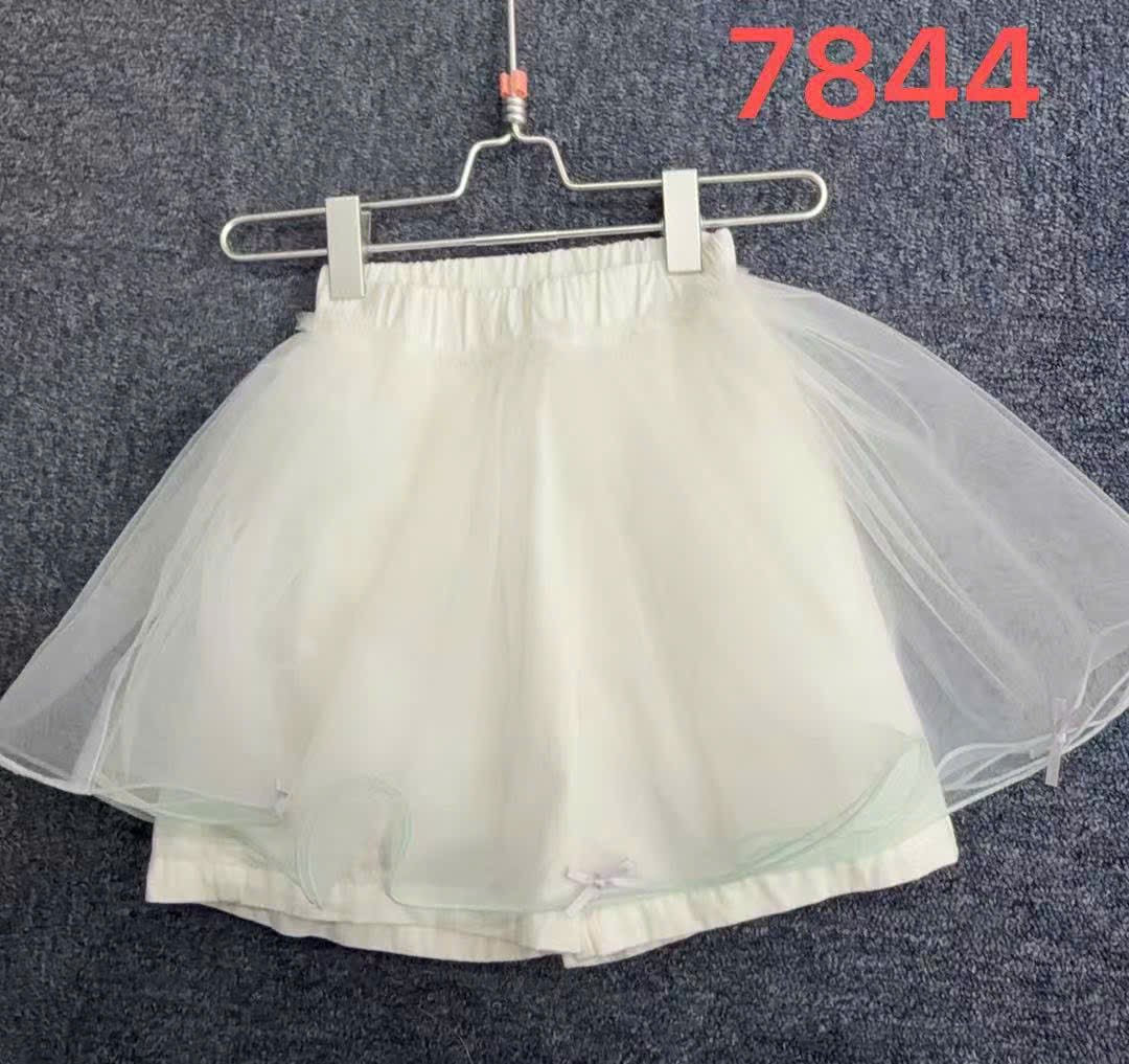 H183 - Quần thô thô kem mix voan bồng hãng Seven