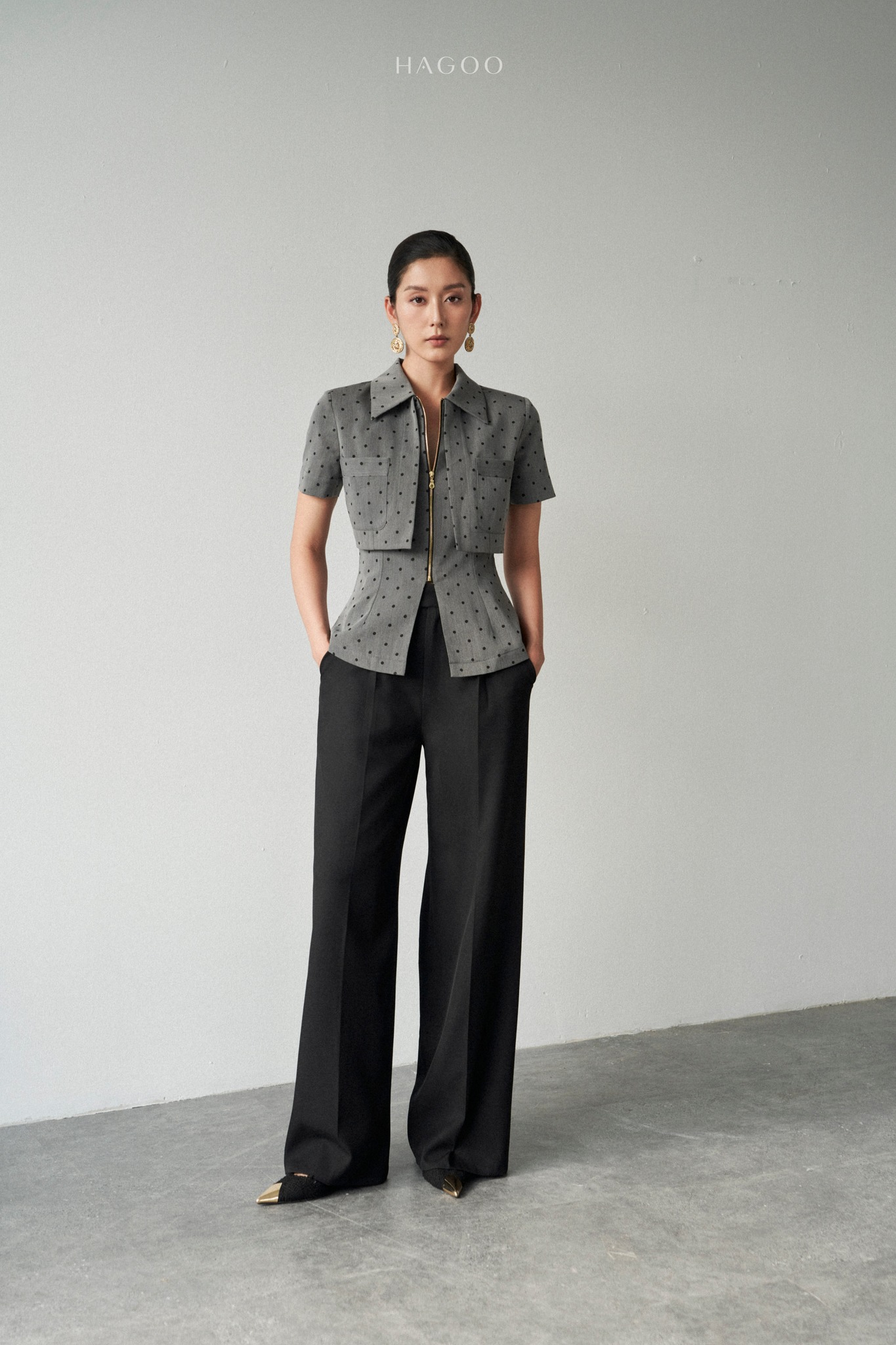 Áo ký giả hai tà chấm bi HAGOO