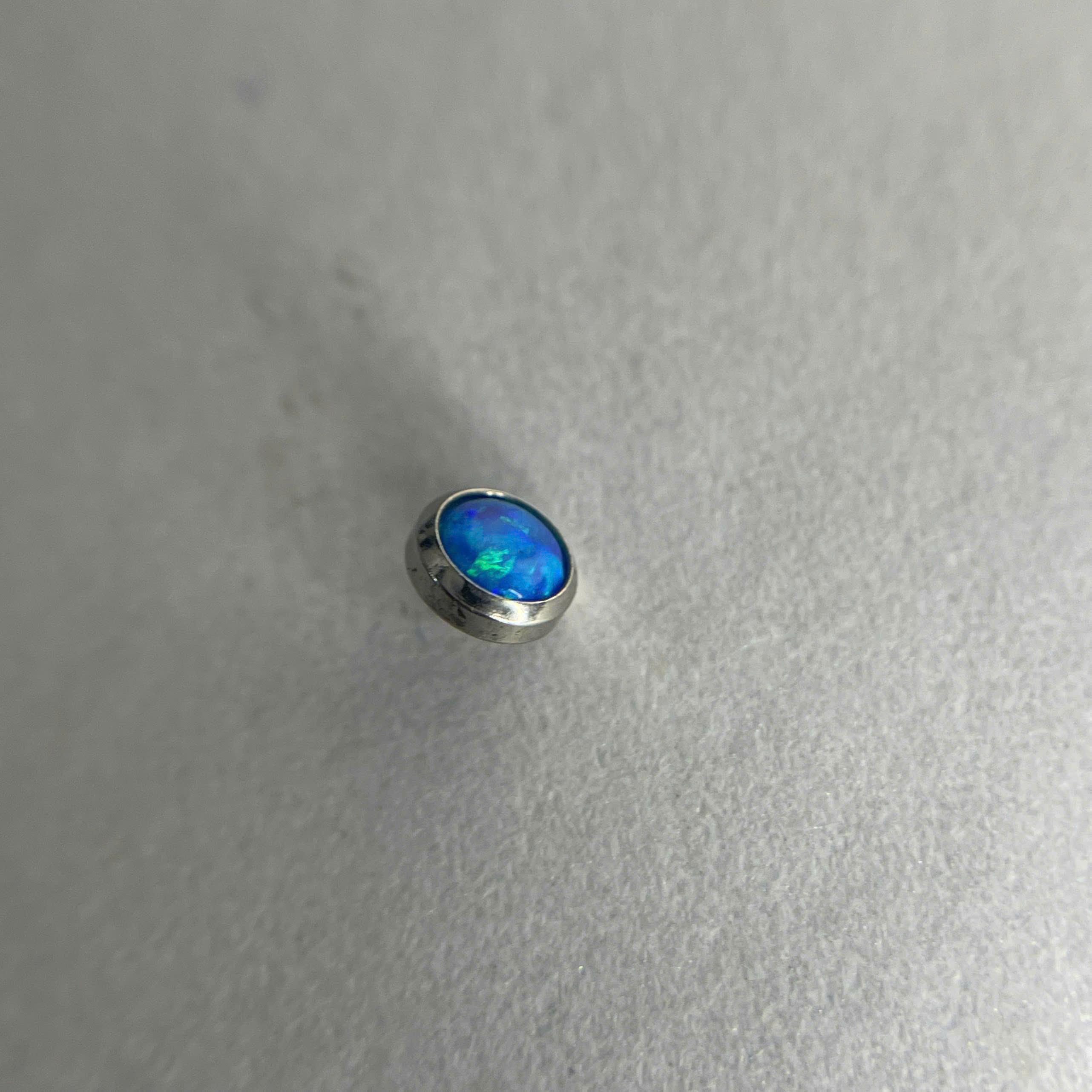 Charm cấy thép y tế opal xanh size 5 thân 1.6
