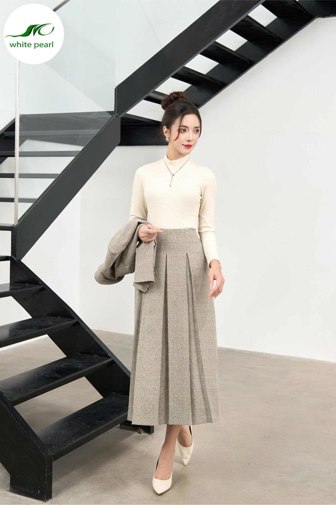 Áo vét dạ cổ sên vuông / Chân váy thời trang xoè dập ly Thời Trang Công Sở White Pearl_thumbnail_2