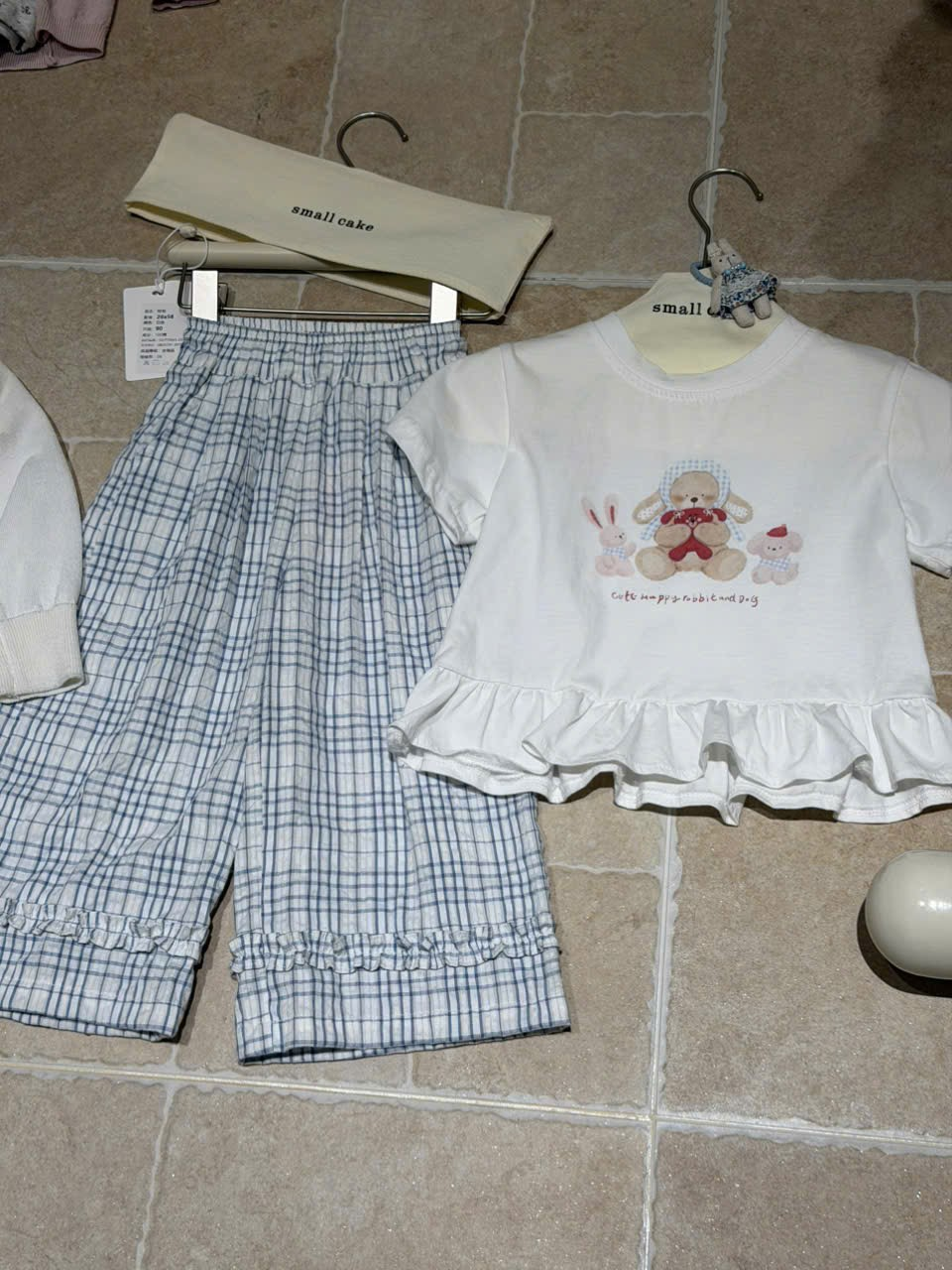 A17 - Áo cotton trắng in gấu phối bèo gấu tay ngắn hãng SMC (Sz90-130)