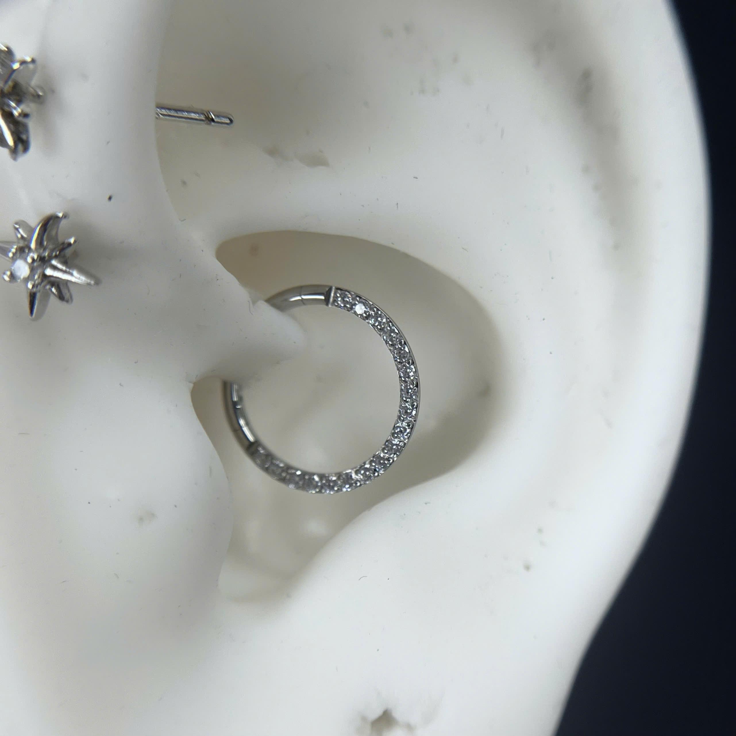 Daith nửa vòng kim cương size 10_thumbnail_3