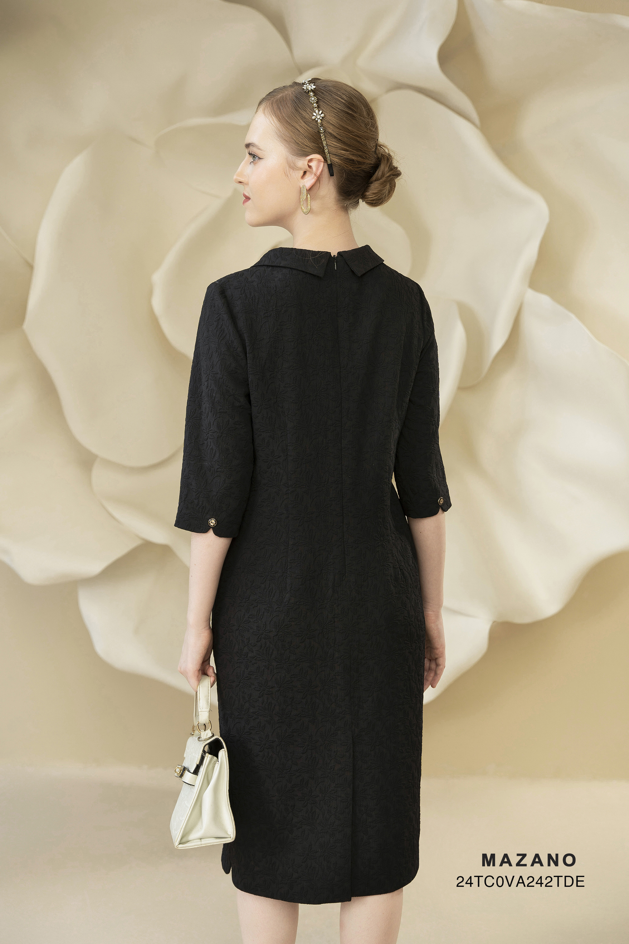 Váy Đầm suông tiết chế eo Vải Gấm thô mỏng Đính hoa cuốn, Cổ bẻ Tay lỡ Dài đến bắp_thumbnail_4