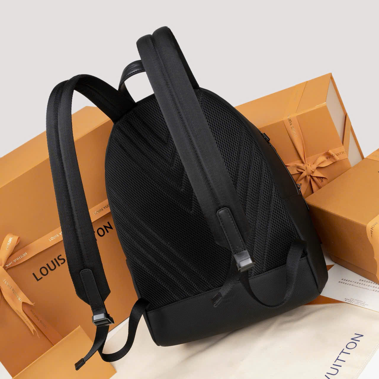 Ba lô Louis Vuitton Takeoff full đen_thumbnail_4