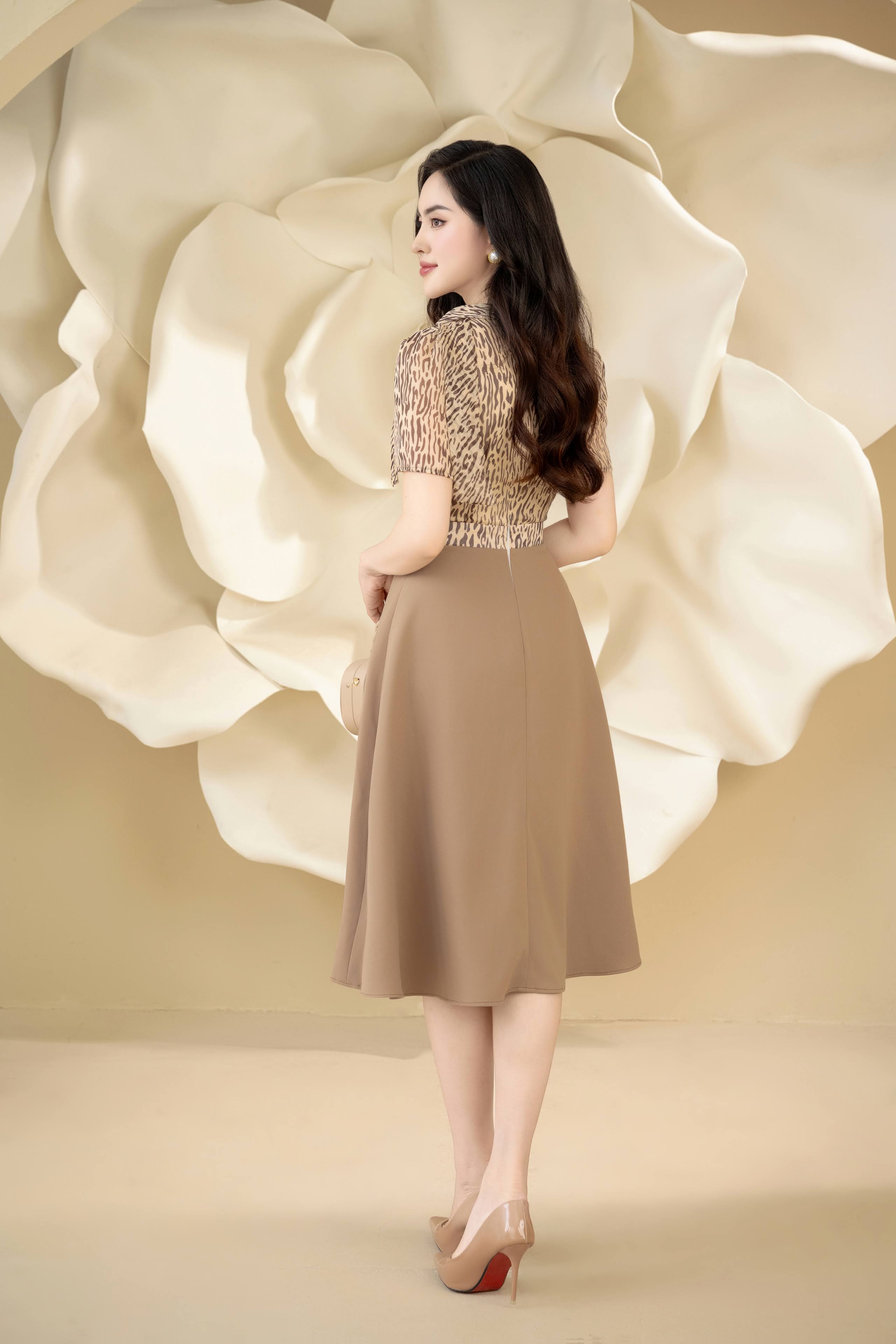 Đầm xoè nâu phối hoạ tiết da báo_thumbnail_1