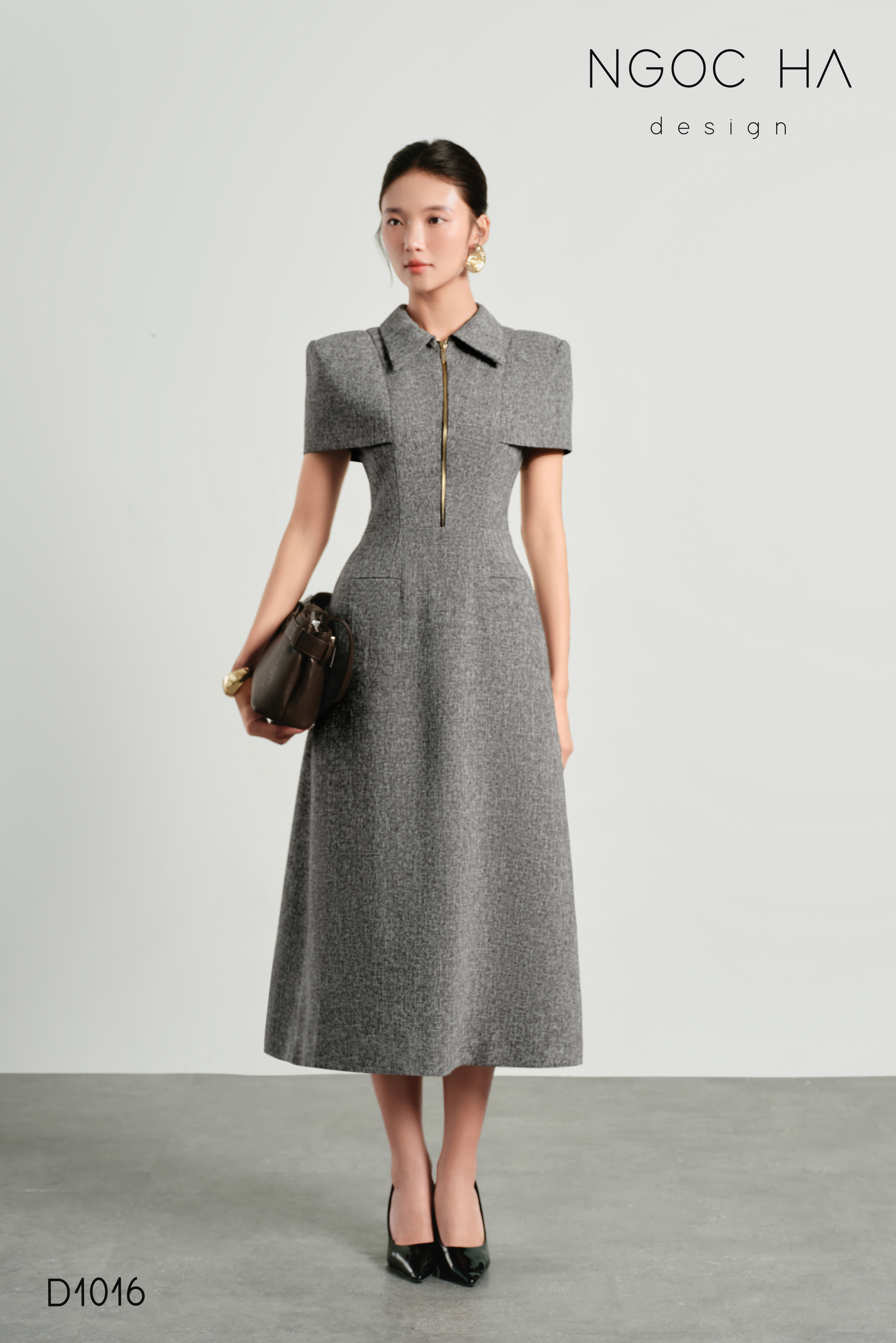 Keira Dress_ Đầm Text A Khóa Đồng D1016