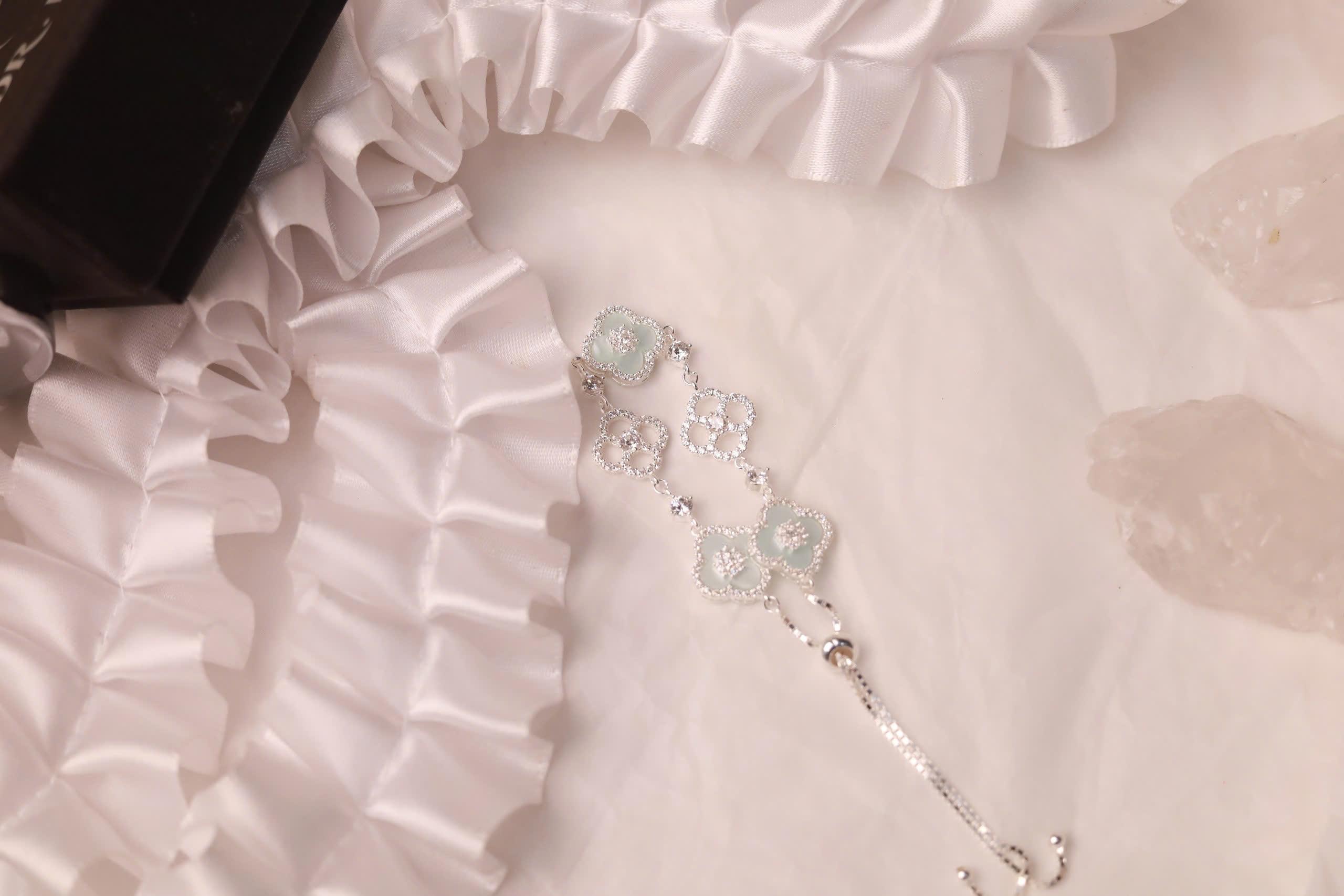 Vòng tay bạc cỏ 4 lá dây rút xi bạch kim xà cừ xanh lá_thumbnail_3