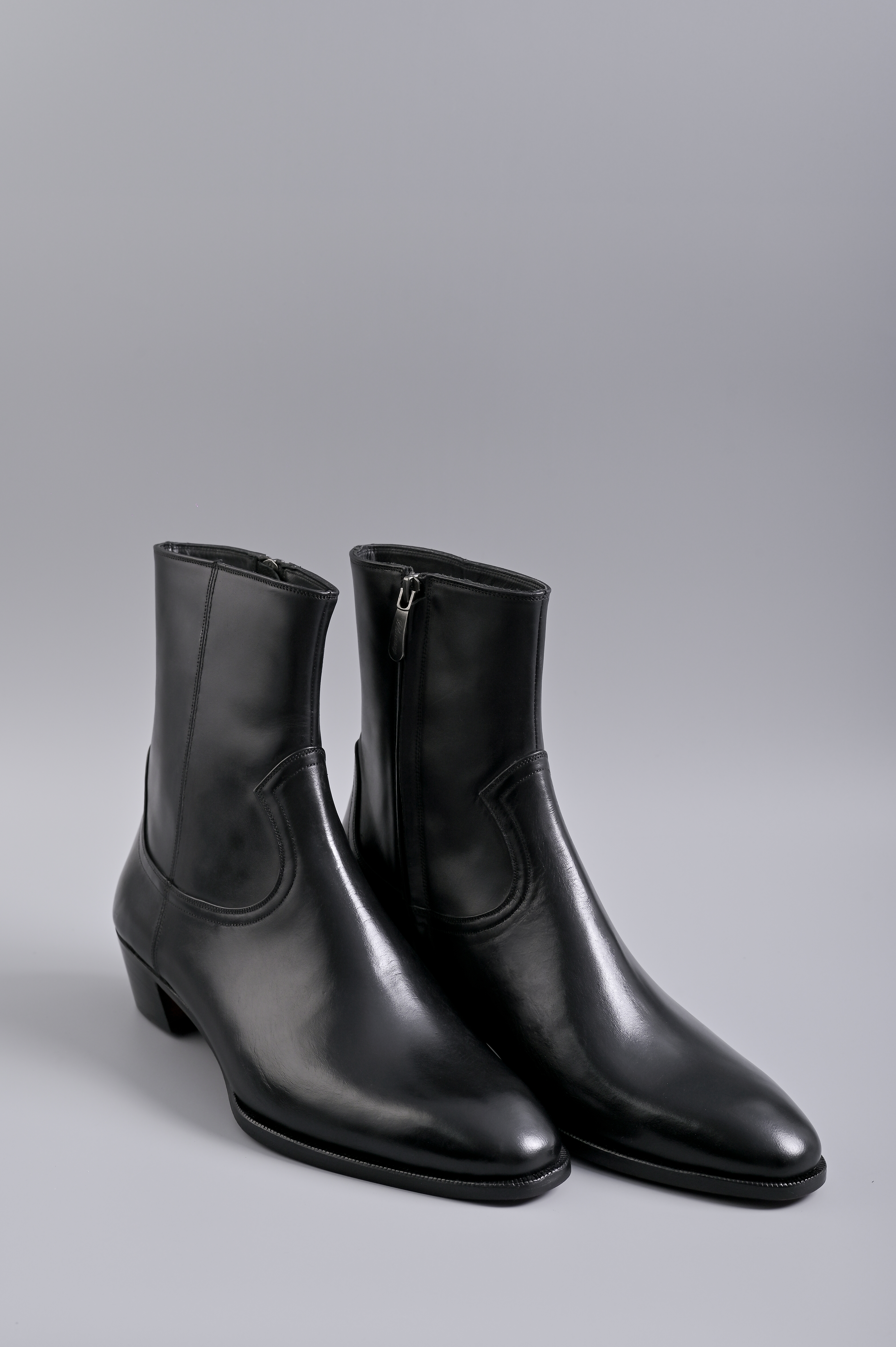 Black leather zip boots_thumbnail_2