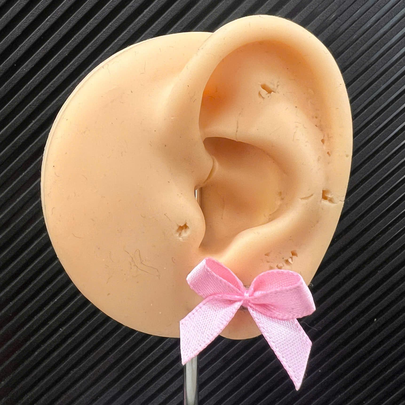Khuyên kiểu nơ hồng nhạt._thumbnail_3
