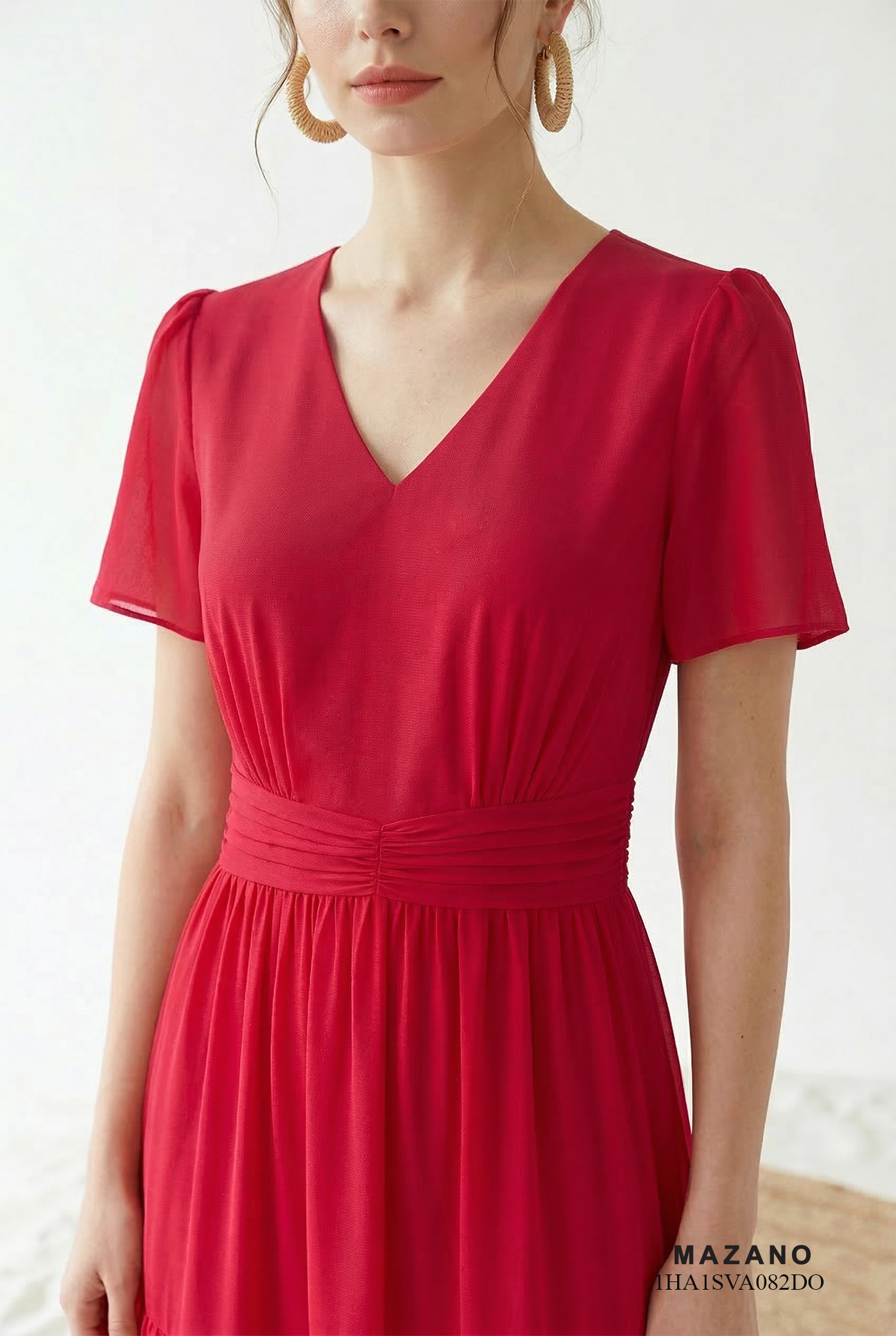 Đầm vải voan chiffon màu đỏ hồng dáng ôm chân rủ tầng cổ V tay ngắn thiết kế MAZANO_thumbnail_4