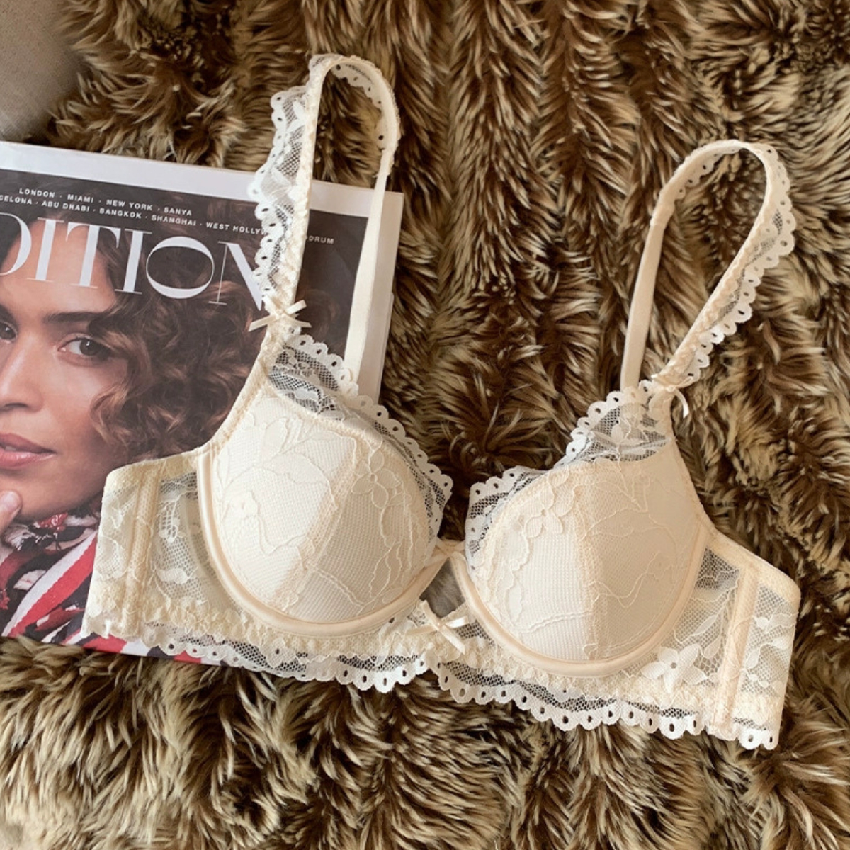 [Mã B64] Áo Lót Ren Nữ Nâng Vòng 1 Có Gọng Áo Bra Chất Ren Mỏng Có Gọng Có Mút Đệm Tròn Gom Quả Chống Xệ Hạn Chế Ngấn Mỡ Lưng -- Vikam_thumbnail_9