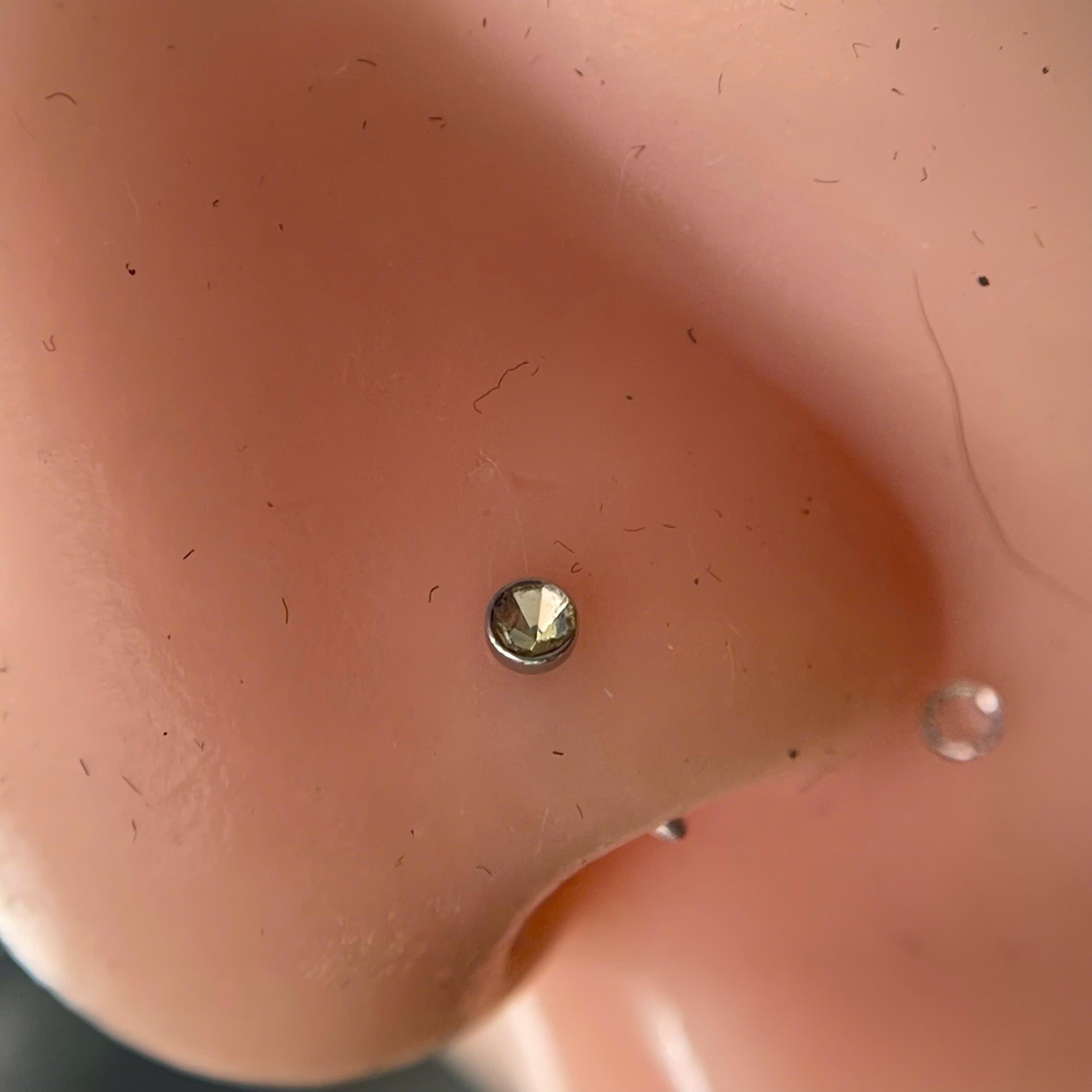 Mũi L kim cương trắng dán size 2.5._thumbnail_2