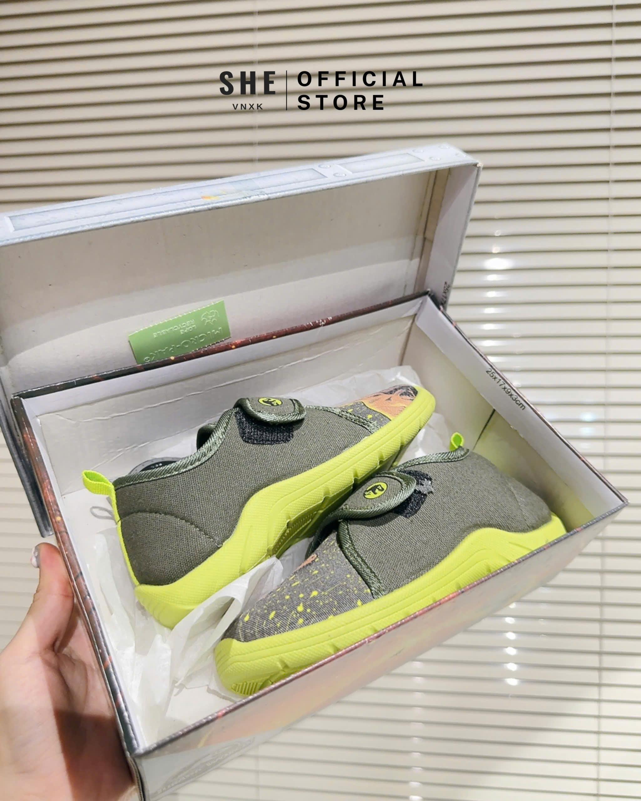 E664 GIÀY JURASSIC BÉ_thumbnail_3