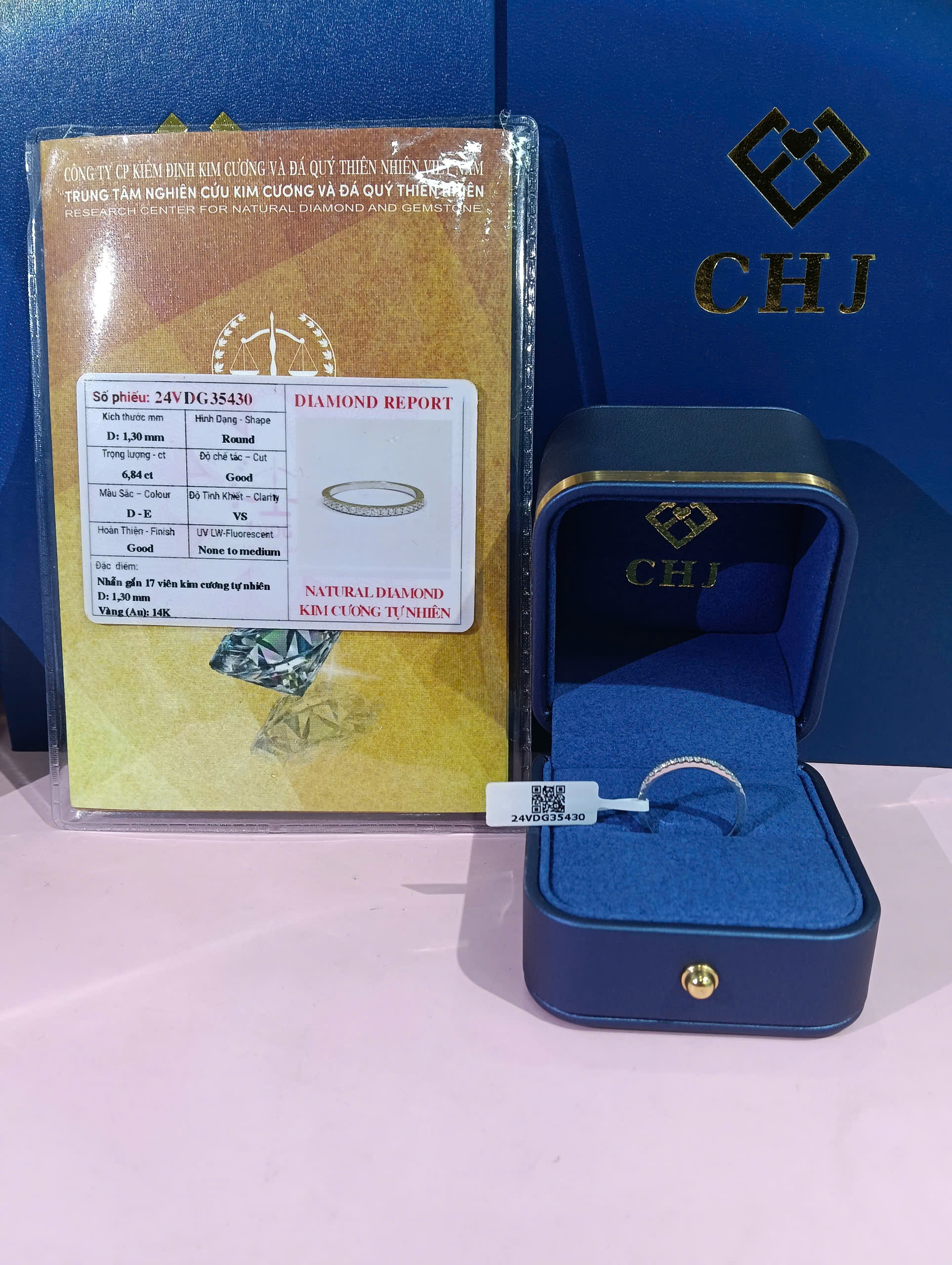 Nhẫn Kết 17 Viên Kim Cương 1.3Ly_thumbnail_4