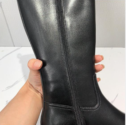 Chic Black Knee-High Boots_thumbnail_8