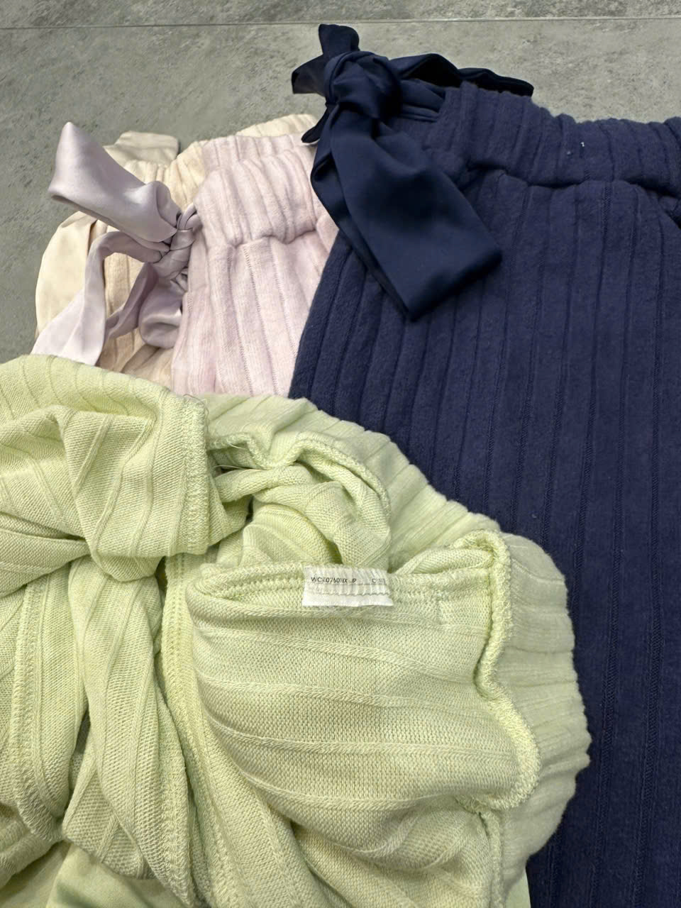 Q480 Quần thun GU_thumbnail_2