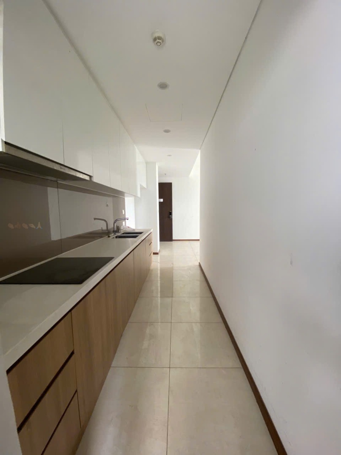 Bán căn hộ 3 phòng ngủ One Verandah - Tầng thấp, nhà rộng rãi _thumbnail_4