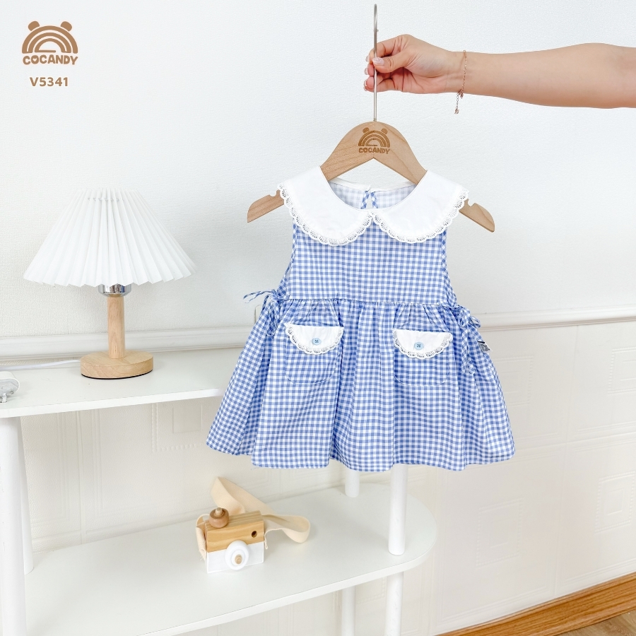 Váy cộc caro XANH sát nách cổ sen phối ren