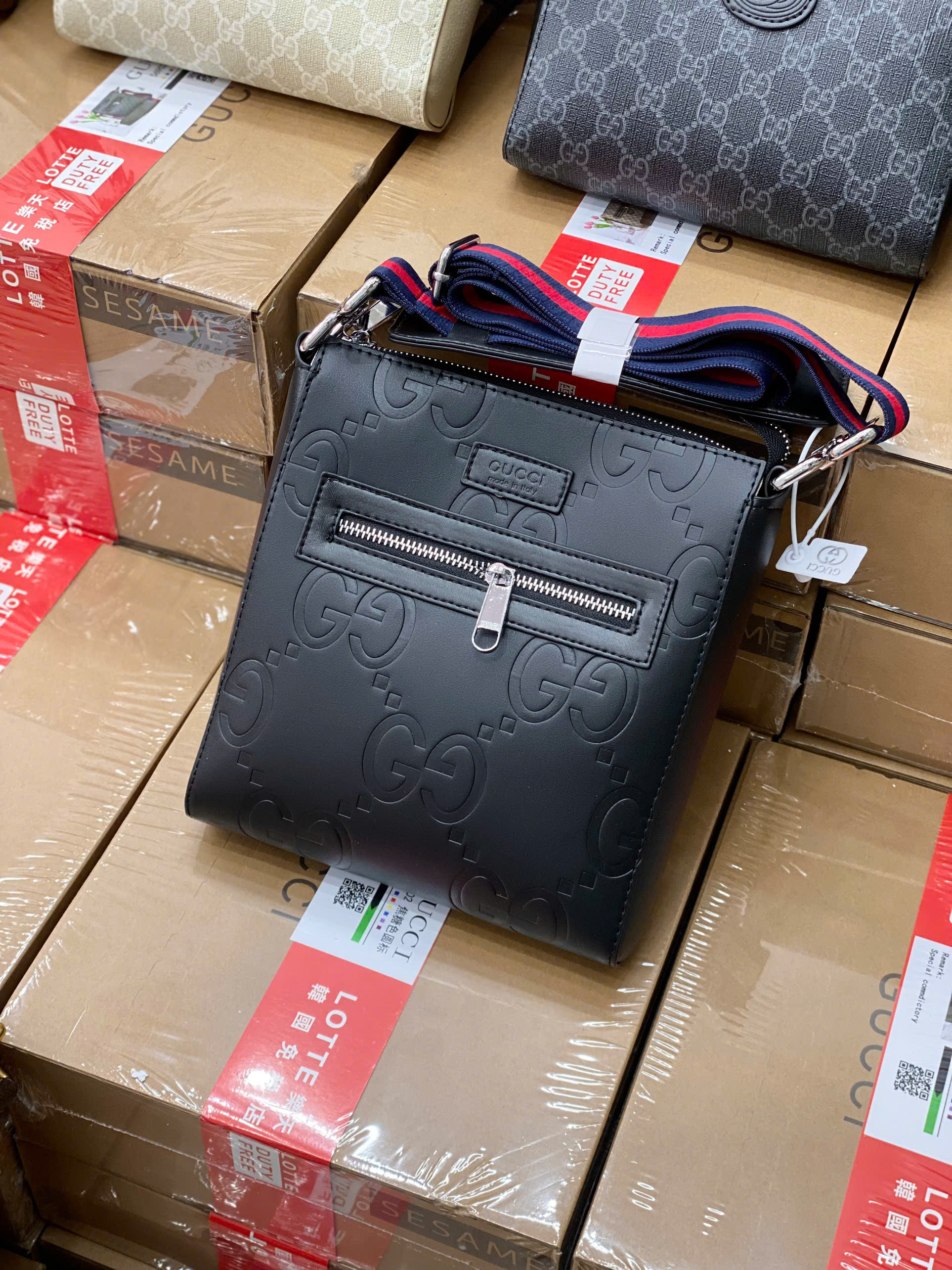 Túi Đeo Chéo Gucci GG Supreme Messenger Bag_thumbnail_17