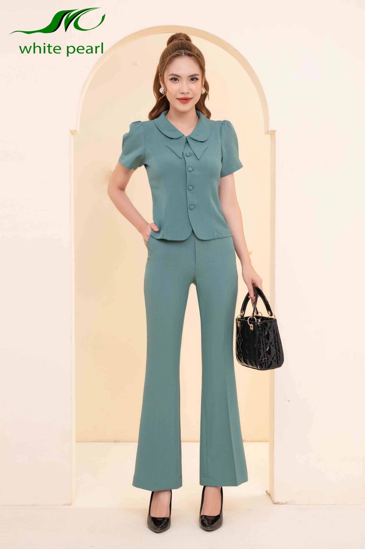 Áo ký giả cổ sen tròn đính nơ kết hơp quần ống loe thời trang công sở cao cấp White Pearl_thumbnail_0