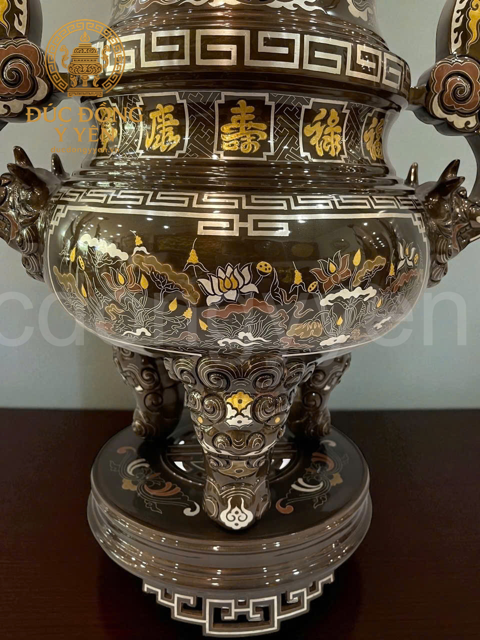 Bộ đỉnh thờ tam sự khảm ngũ sắc khảm hoa văn sen đúc đồng đỏ _thumbnail_2