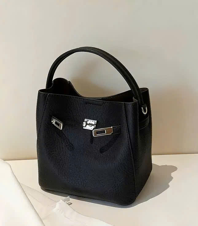 TUI XACH_thumbnail_1