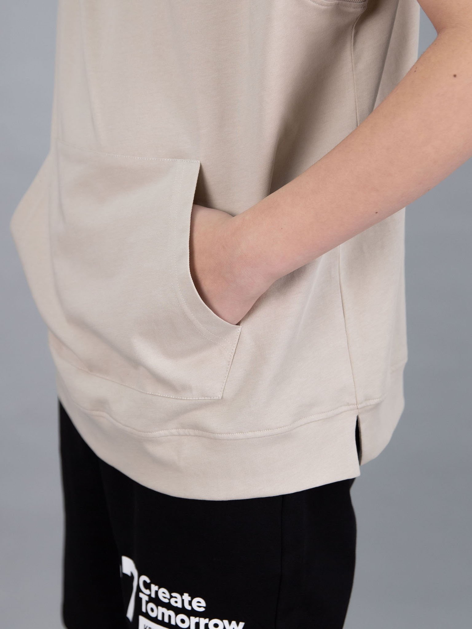 Áo sát nách có mũ màu be Sliproad_thumbnail_4