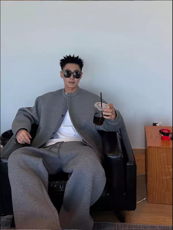 Bộ Đồ Nỉ Xám Unisex Form Rộng – Streetwear Thời Thượng_thumbnail_4