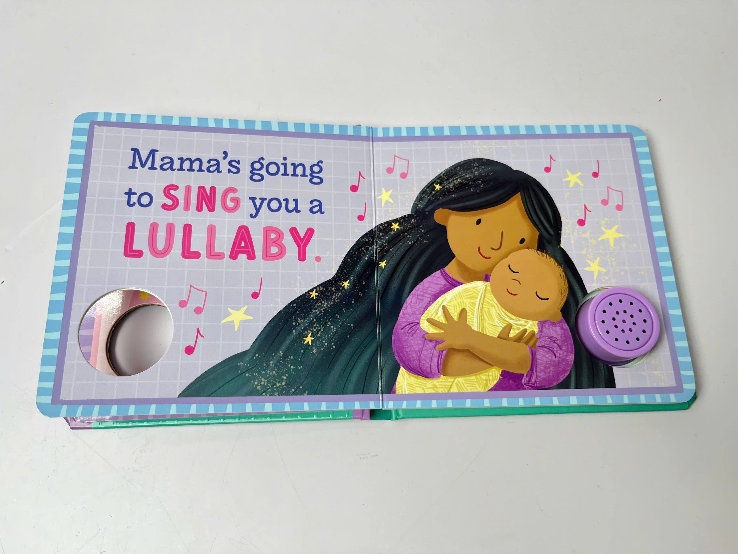 ROUND BUTTON SOUND BOOK - HUSH LITTLE BABY (FSC)_thumbnail_4