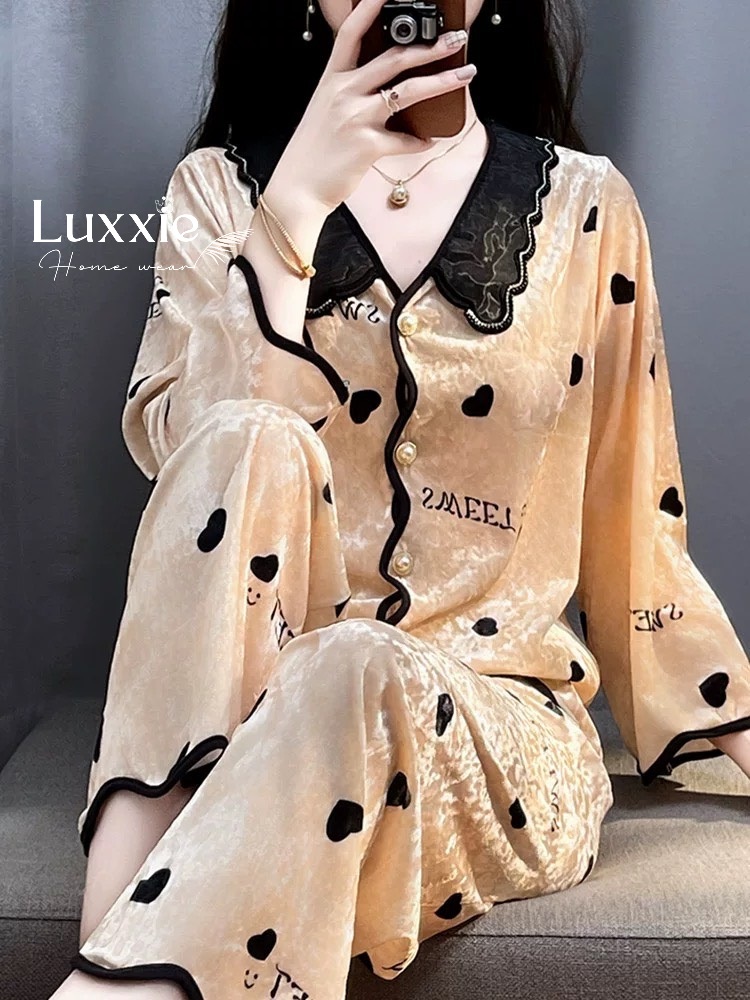 NHUNG03 Bộ ngủ nhung vàng họa tiết trái tim cổ lưới_thumbnail_3