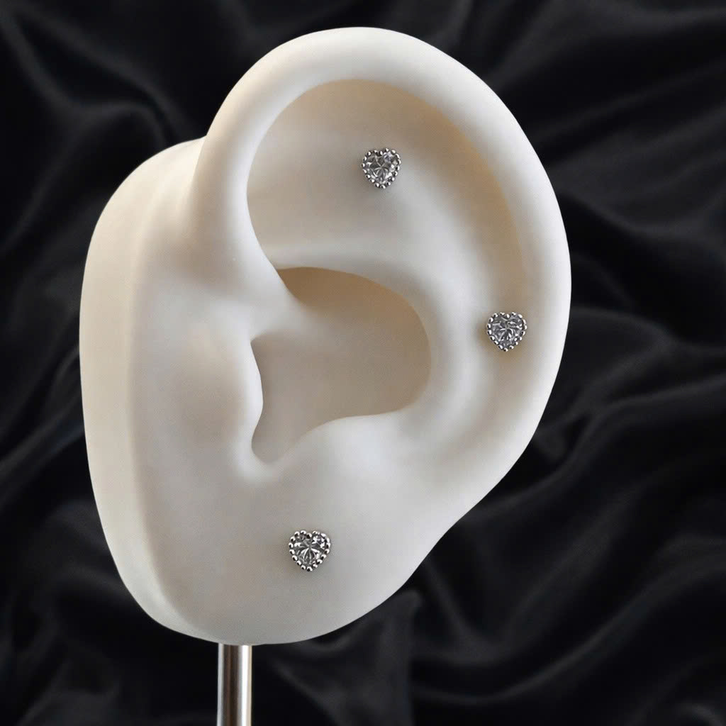 Khuyên kiểu trái tim viền bi nhỏ dẹt_thumbnail_1