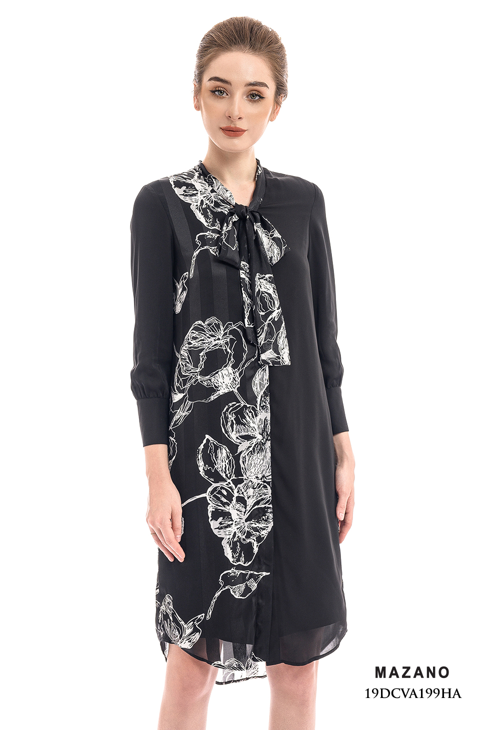 Đầm đen phối họa tiết thắt nơ_thumbnail_0