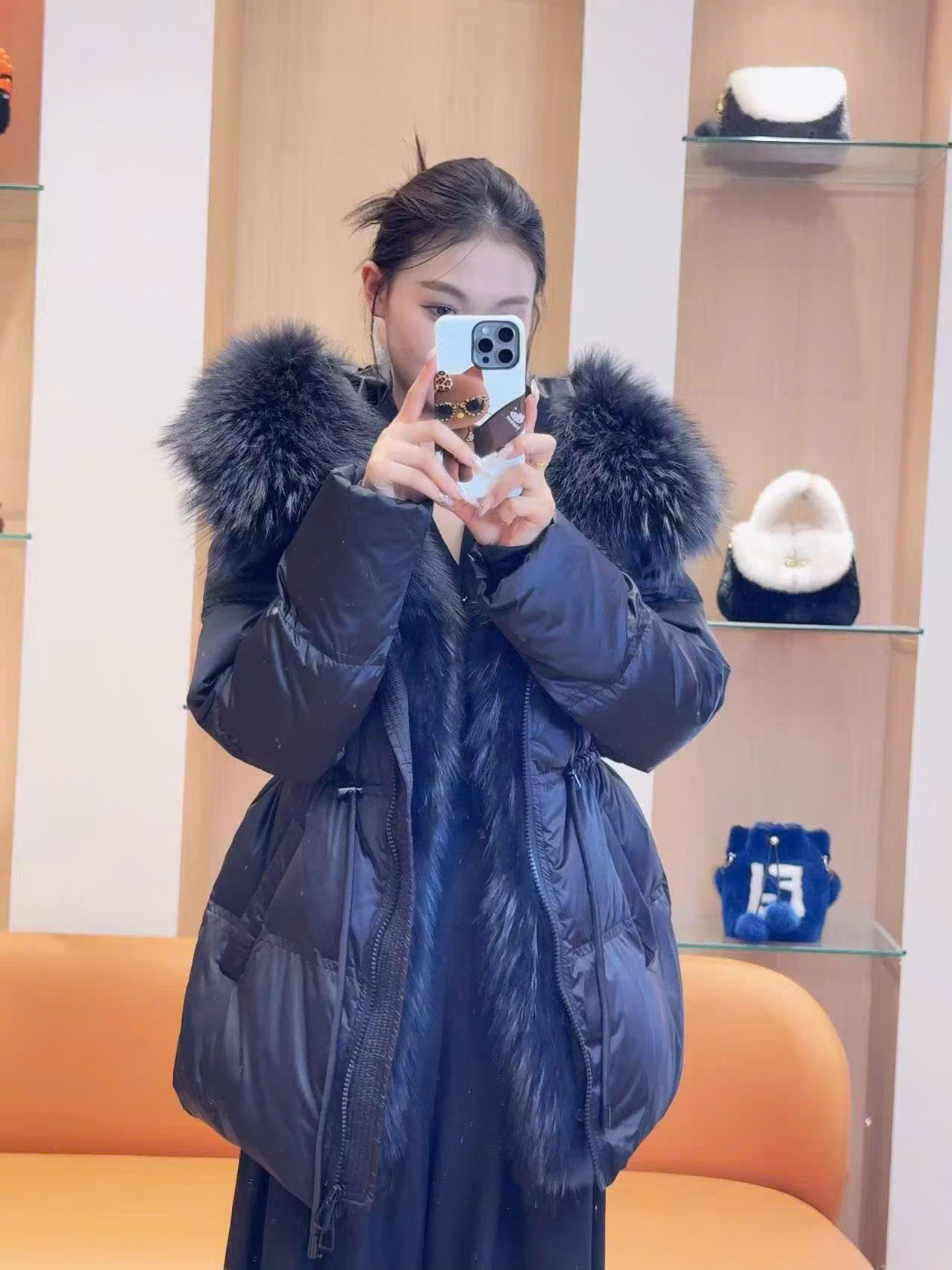 Áo phao cổ lông Đen - V94