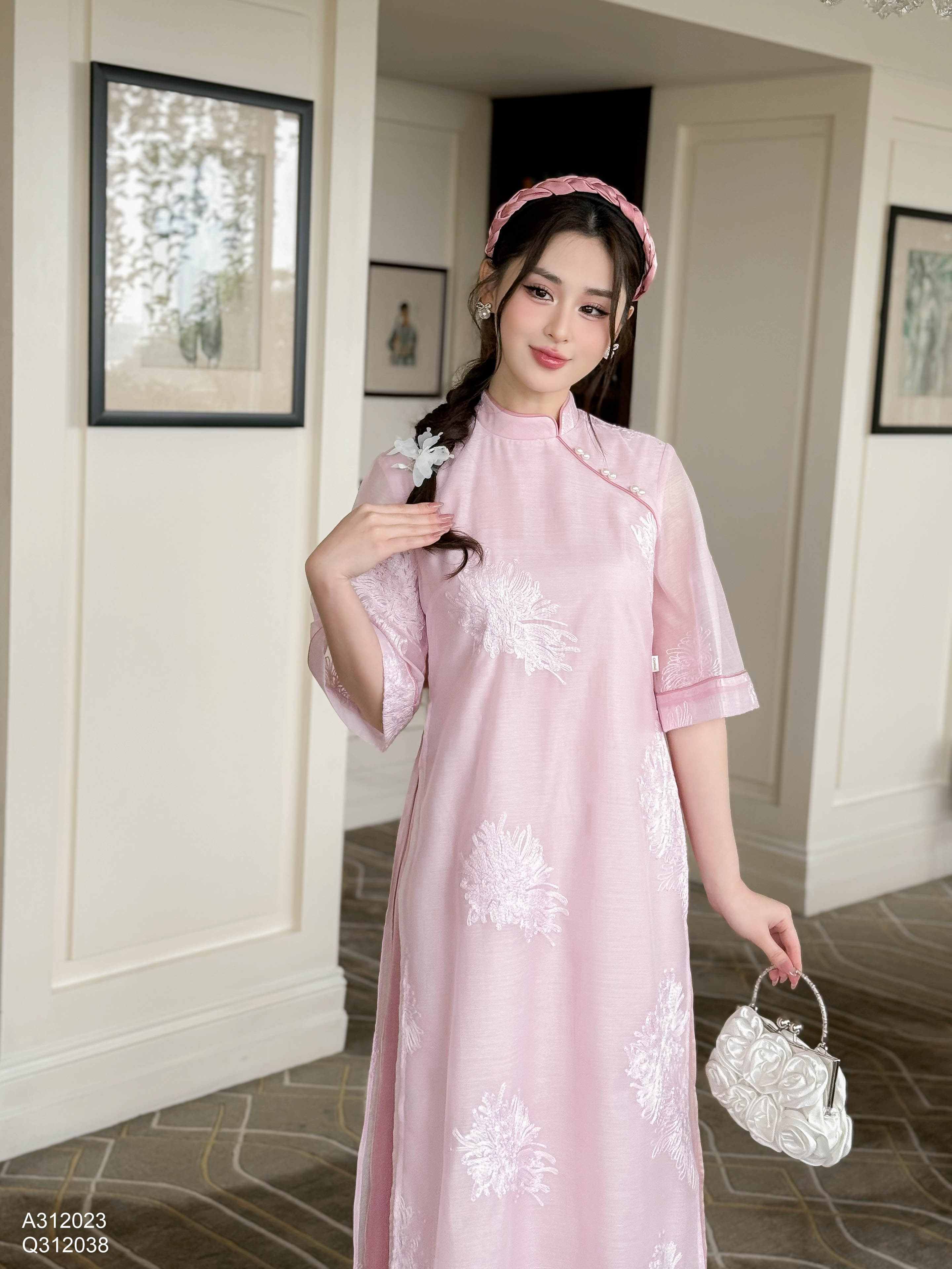 Áo dài tơ thêu hoa_thumbnail_16