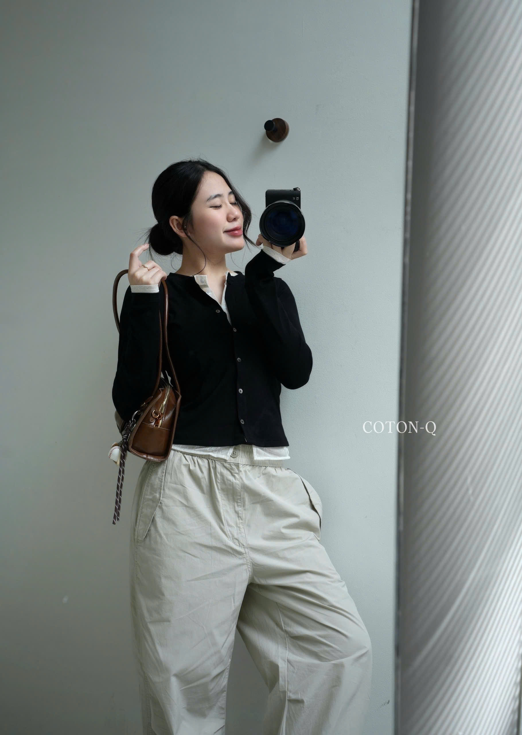 Áo tay dài phối ren đen_thumbnail_14