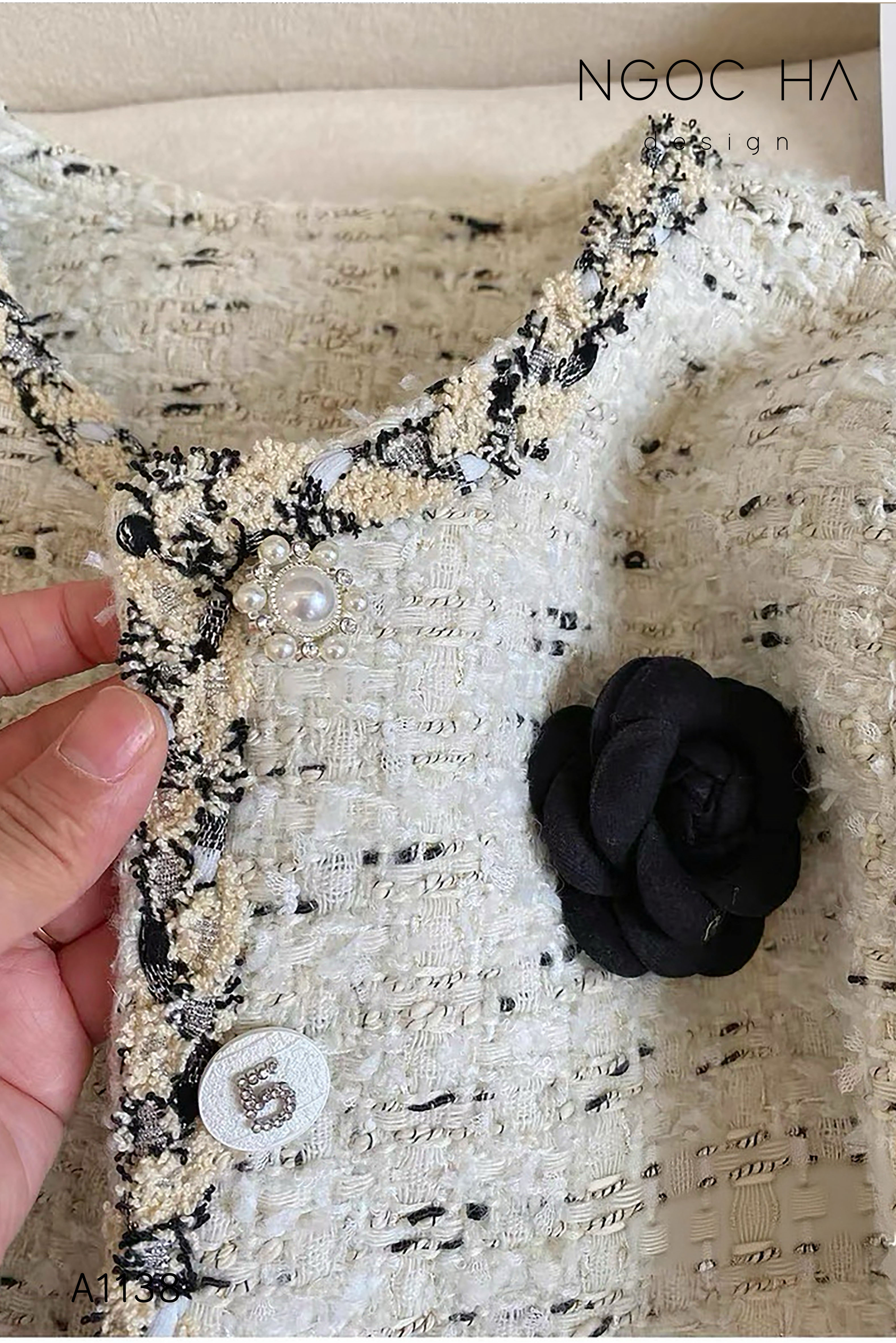 Ciara Top_ Áo Tweed 2 Túi Hoa Đen A1138_thumbnail_4