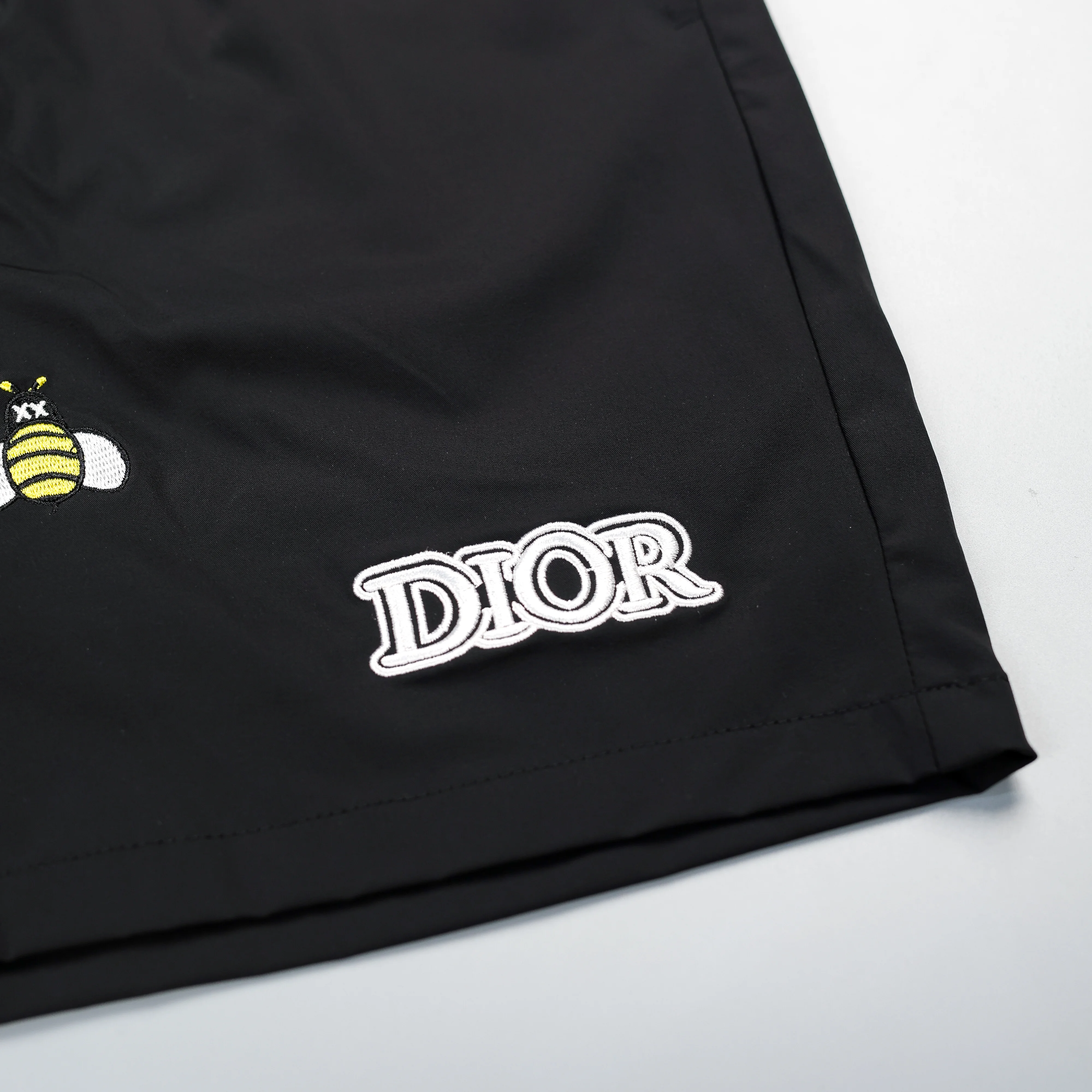 Short Dior gió thêu ong vàng_thumbnail_3