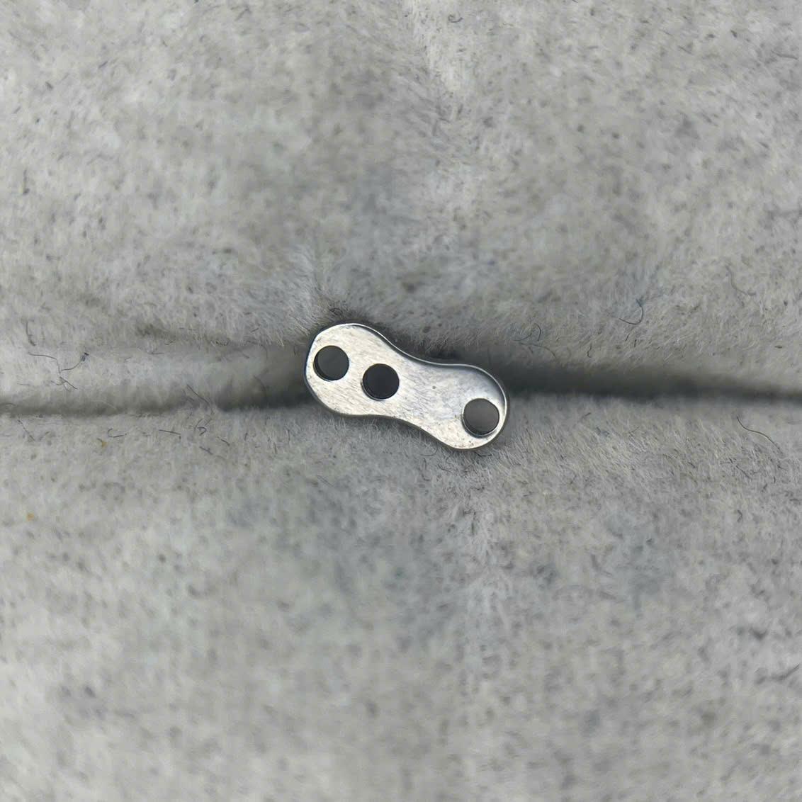 Thân cấy titan ren 1.6_thumbnail_2