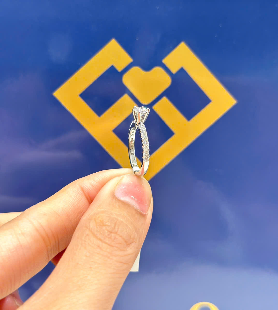 Nhẫn kim cương vàng 14K