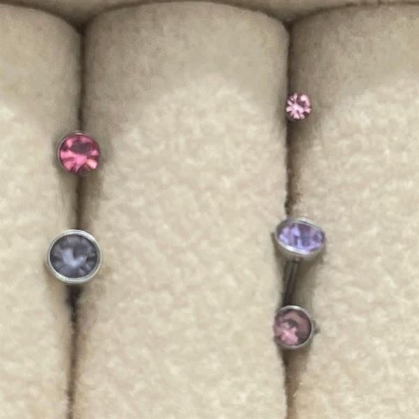 mũi L đá dán tím/hồng đủ size.