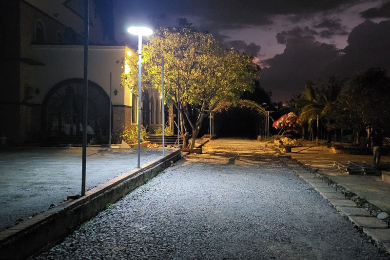 Lý do đèn năng lượng mặt trời không sáng? Cách sửa đèn